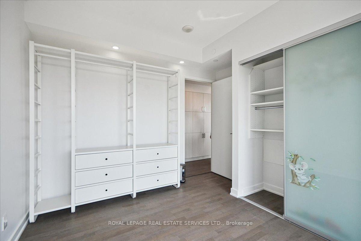 Photo 12 of Unit 905, 501 St Clair Avenue W, Toronto, Casa Loma — HOMEH