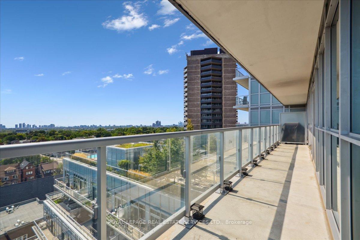 Photo 18 of Unit 905, 501 St Clair Avenue W, Toronto, Casa Loma — HOMEH