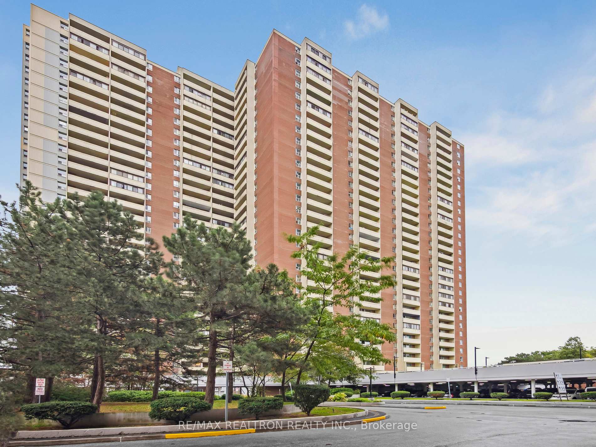 Photo 1 of Unit 502, 5 Massey Square, Toronto, Crescent Town — HOMEH
