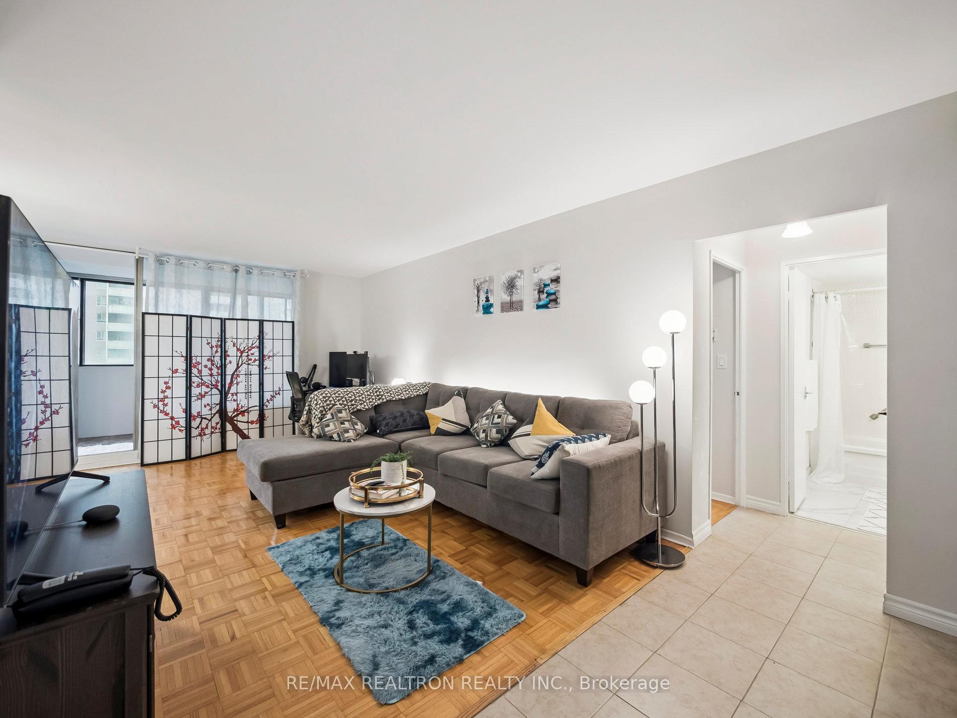 Photo 5 of Unit 502, 5 Massey Square, Toronto, Crescent Town — HOMEH