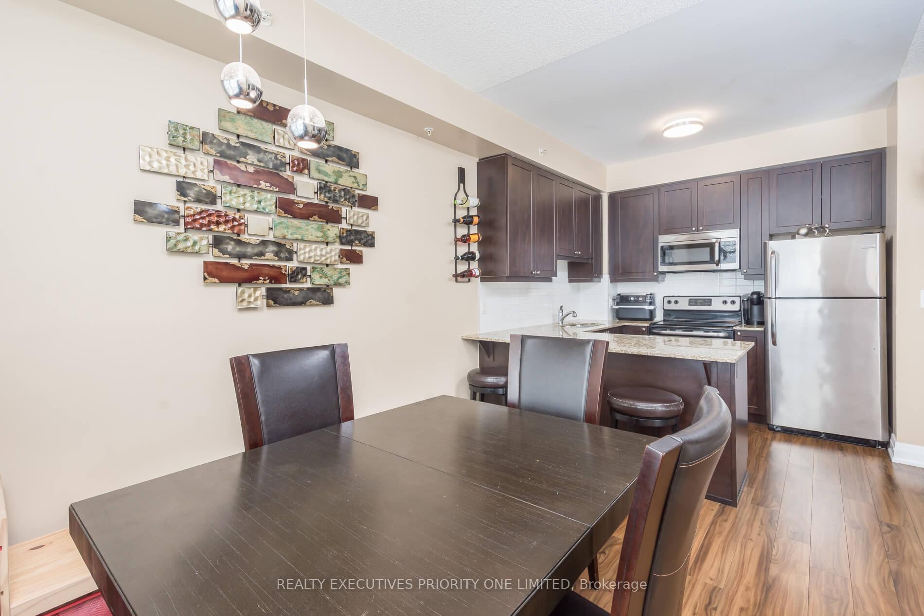 Photo 6 of Unit 514, 24 Woodstream Boulevard, Vaughan, Vaughan Grove — HOMEH
