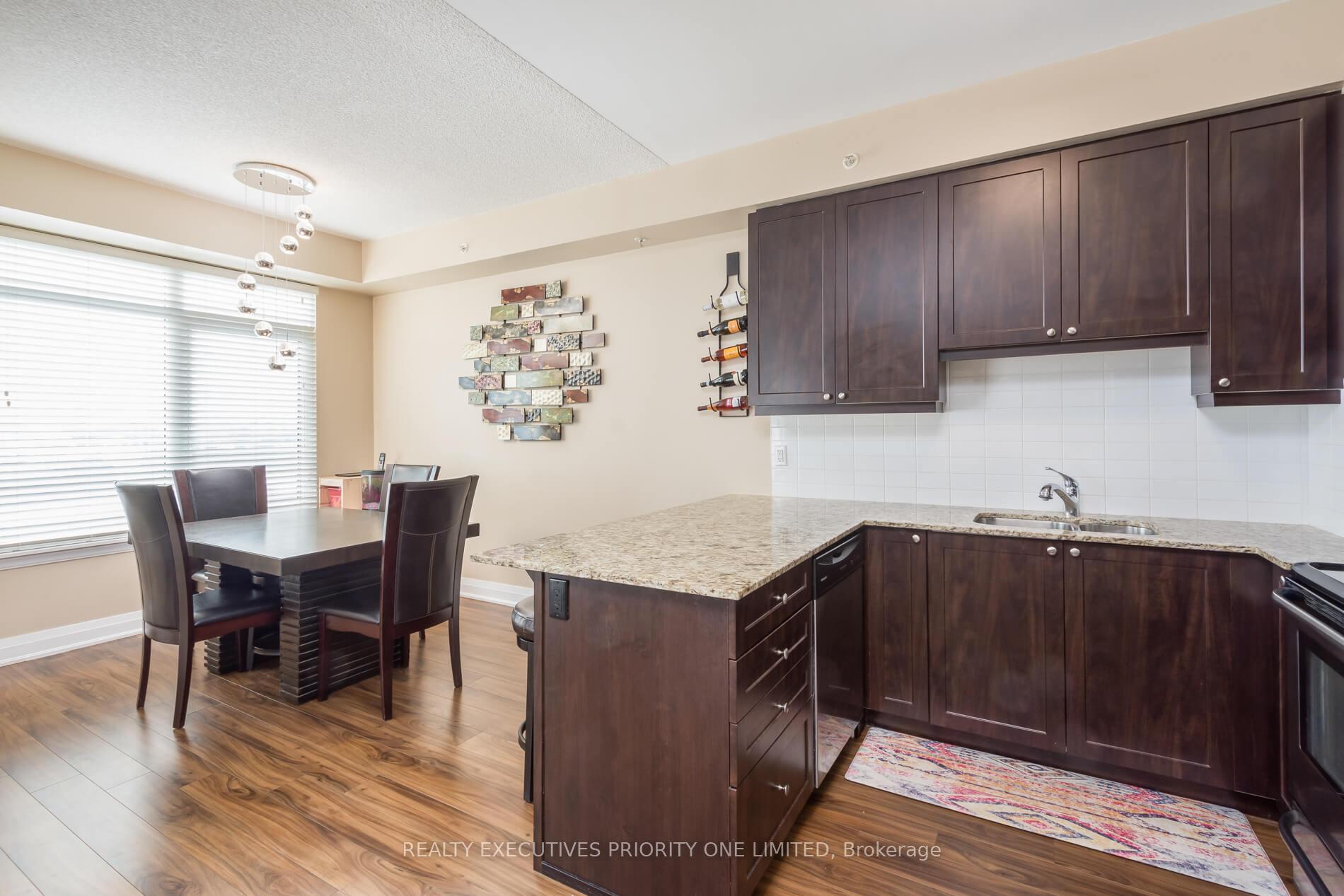 Photo 7 of Unit 514, 24 Woodstream Boulevard, Vaughan, Vaughan Grove — HOMEH