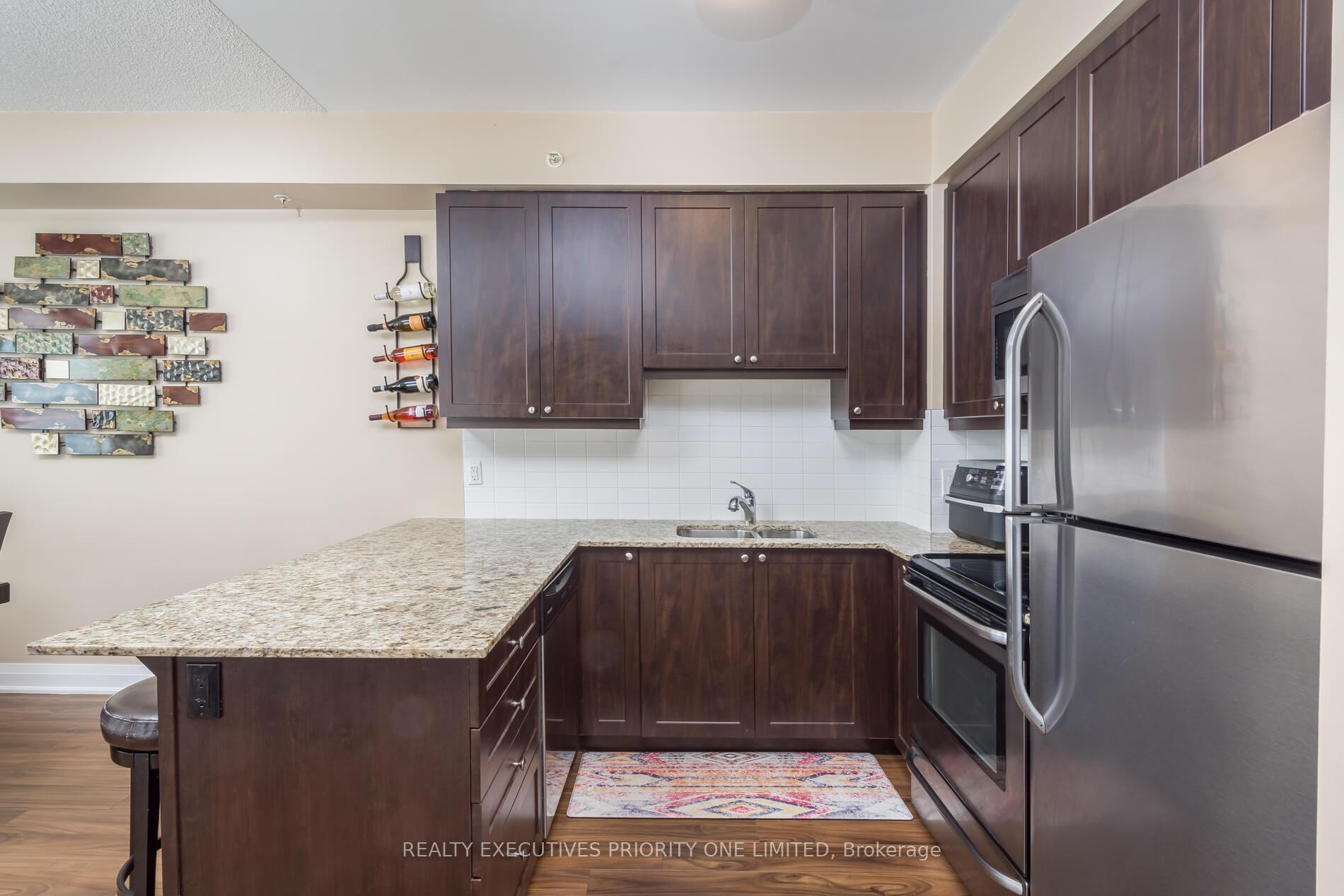 Photo 9 of Unit 514, 24 Woodstream Boulevard, Vaughan, Vaughan Grove — HOMEH