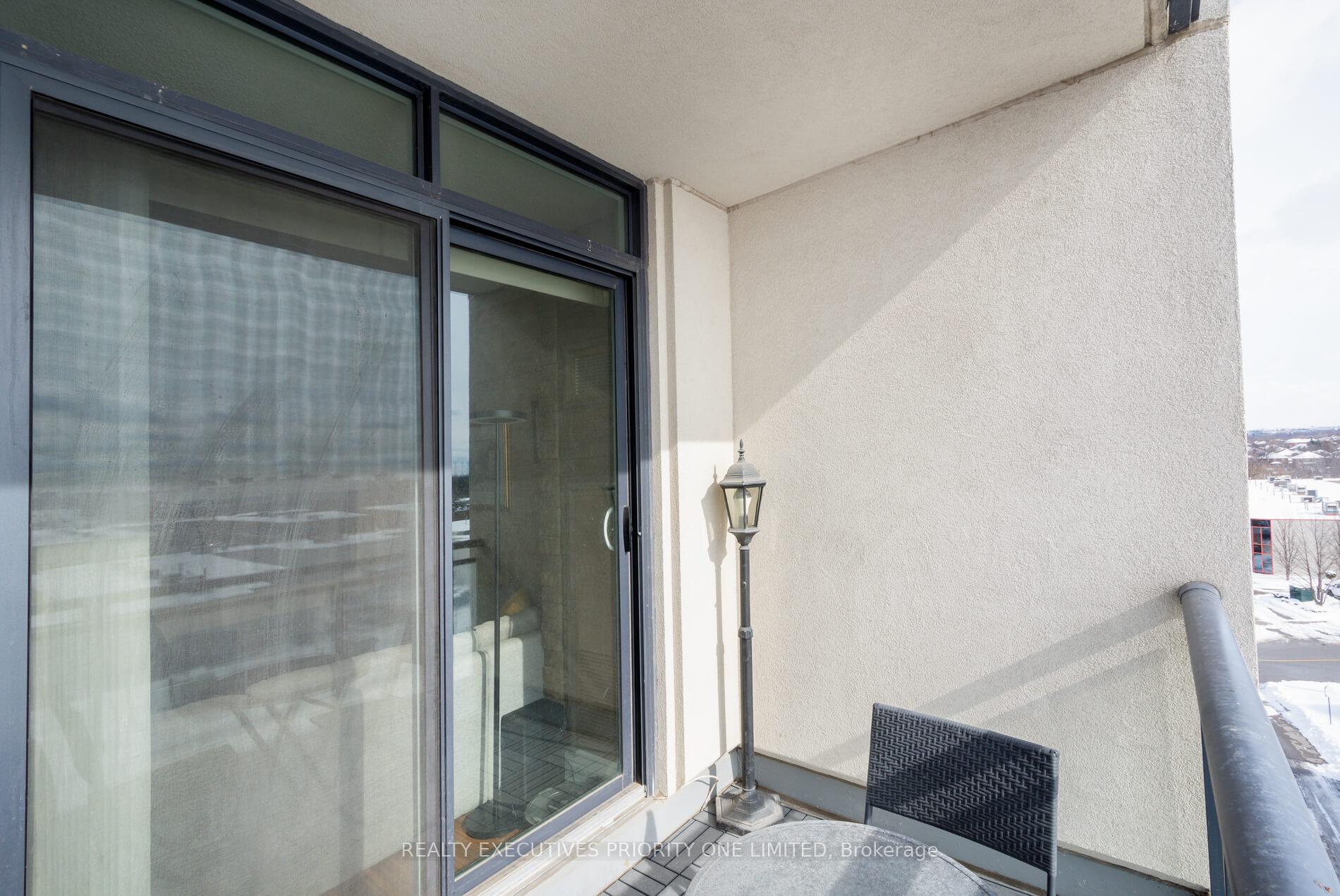Photo 16 of Unit 514, 24 Woodstream Boulevard, Vaughan, Vaughan Grove — HOMEH