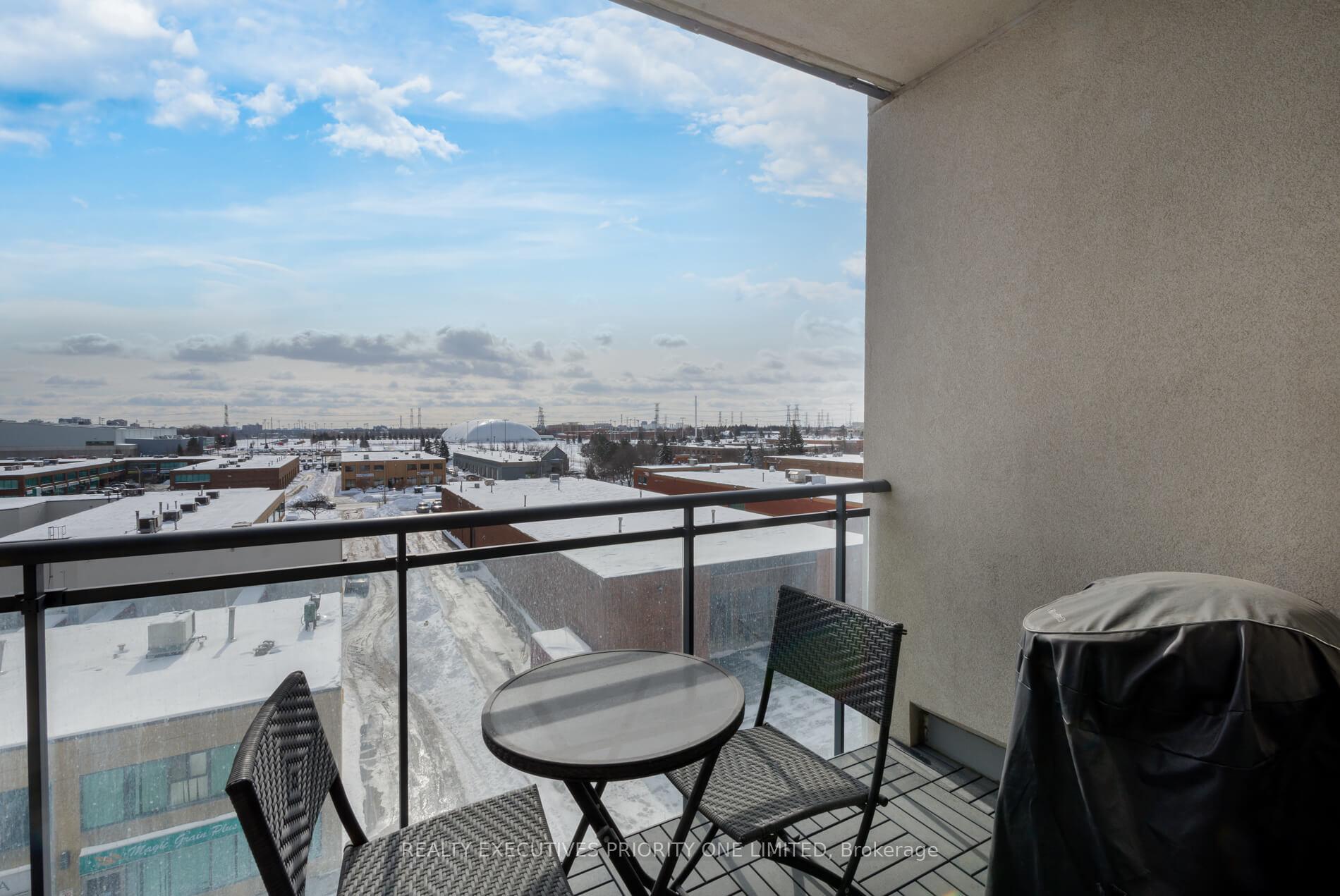 Photo 18 of Unit 514, 24 Woodstream Boulevard, Vaughan, Vaughan Grove — HOMEH