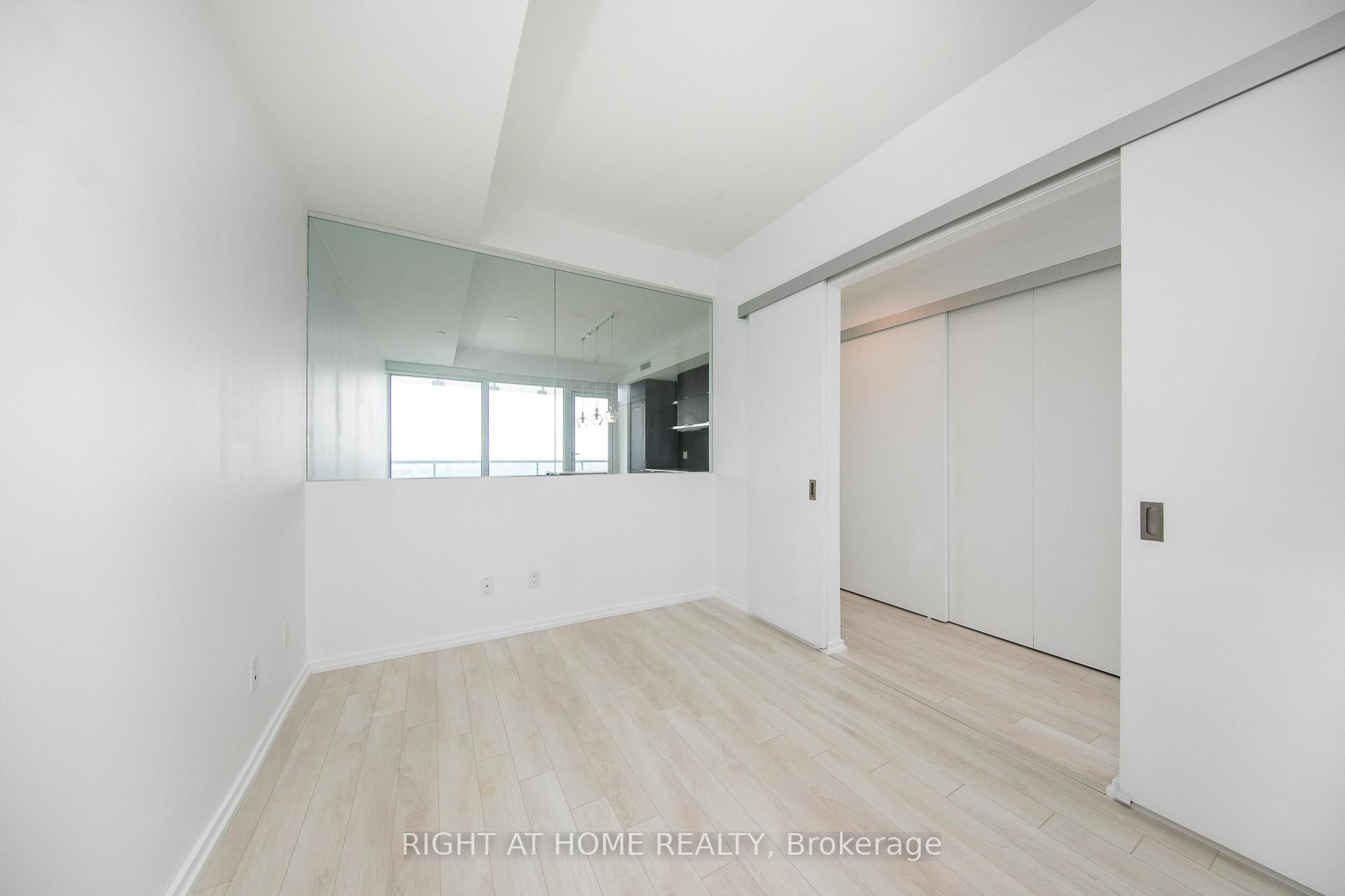 Photo 2 of Unit 5310, 197 Yonge Street, Toronto, Church-Yonge Corridor — HOMEH