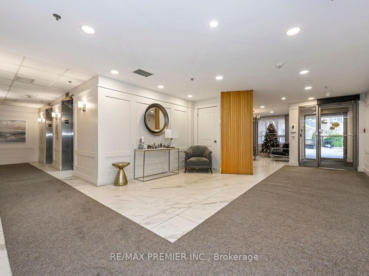 Photo 5 of Unit 218, 8026 Kipling Avenue, Vaughan, West Woodbridge — HOMEH