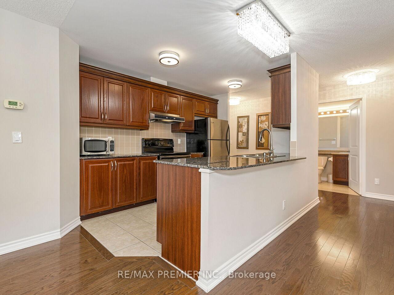 Photo 10 of Unit 218, 8026 Kipling Avenue, Vaughan, West Woodbridge — HOMEH