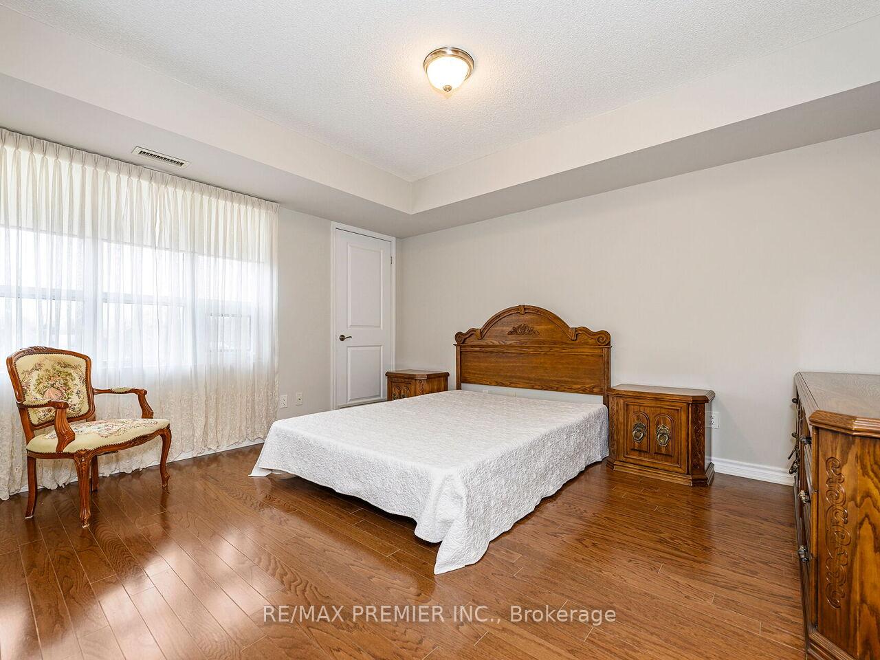Photo 33 of Unit 218, 8026 Kipling Avenue, Vaughan, West Woodbridge — HOMEH