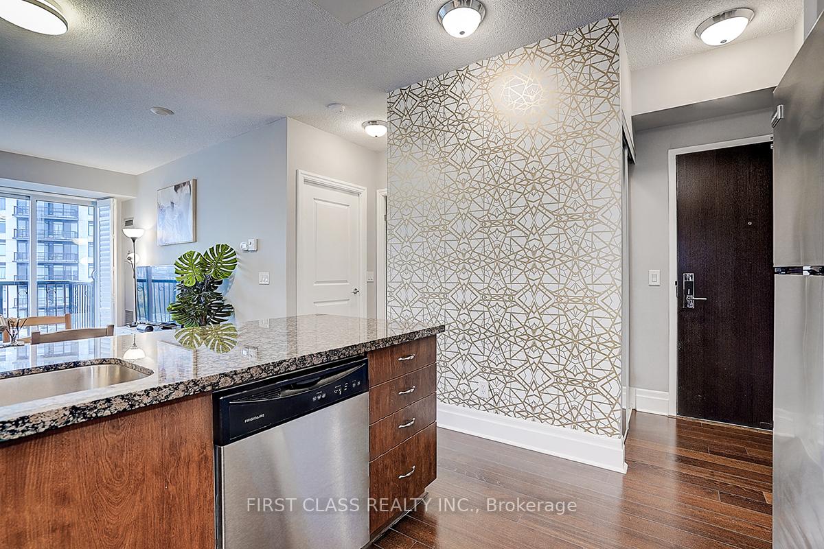 Photo 8 of Unit 901, 131 Upper Duke Crescent, Markham, Unionville — HOMEH