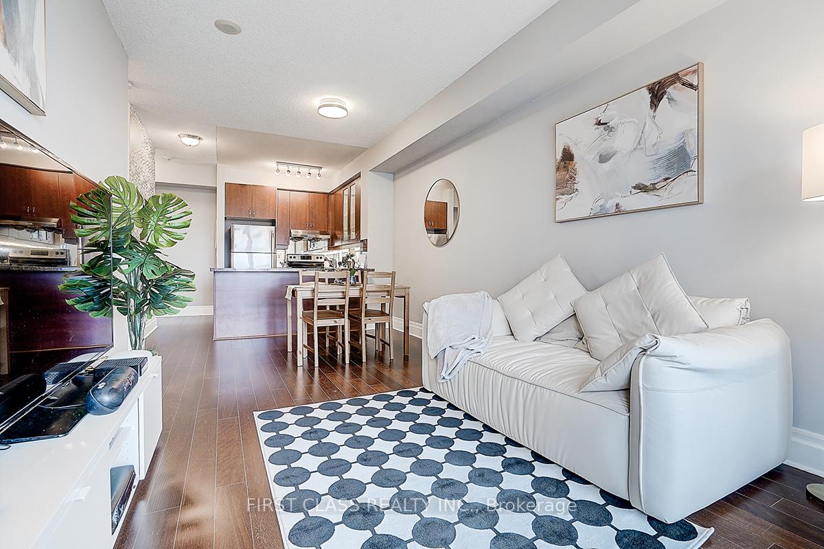 Photo 13 of Unit 901, 131 Upper Duke Crescent, Markham, Unionville — HOMEH