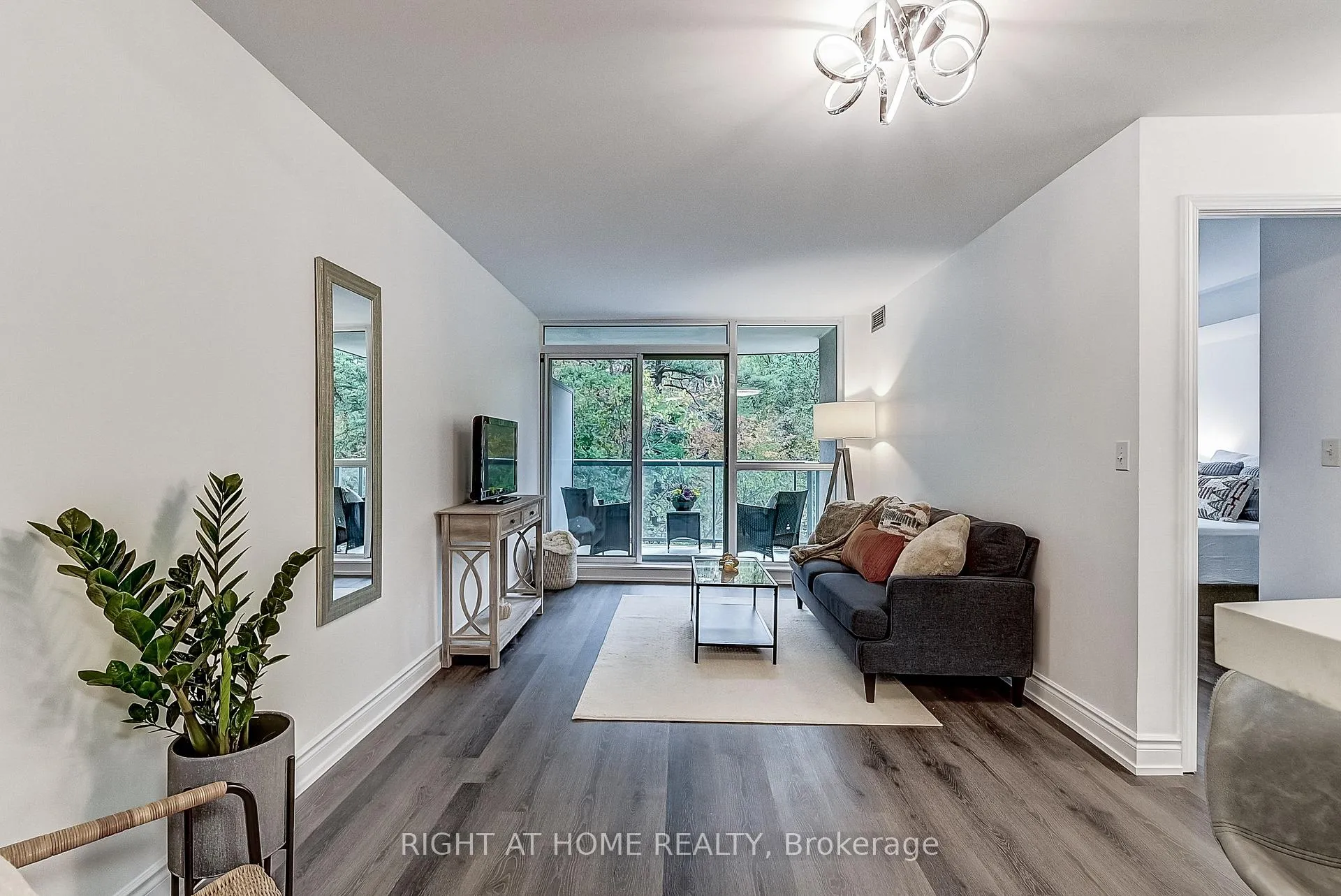 Photo 2 of Unit 508, 2565 Erin Centre Boulevard, Mississauga, Central Erin Mills — HOMEH
