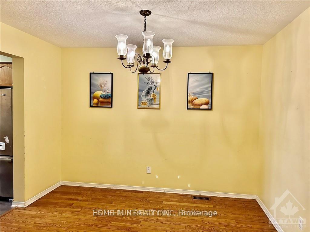 Photo 5 of 4674 Ogilvie Walk Crescent, Ottawa, Carson Grove — HOMEH