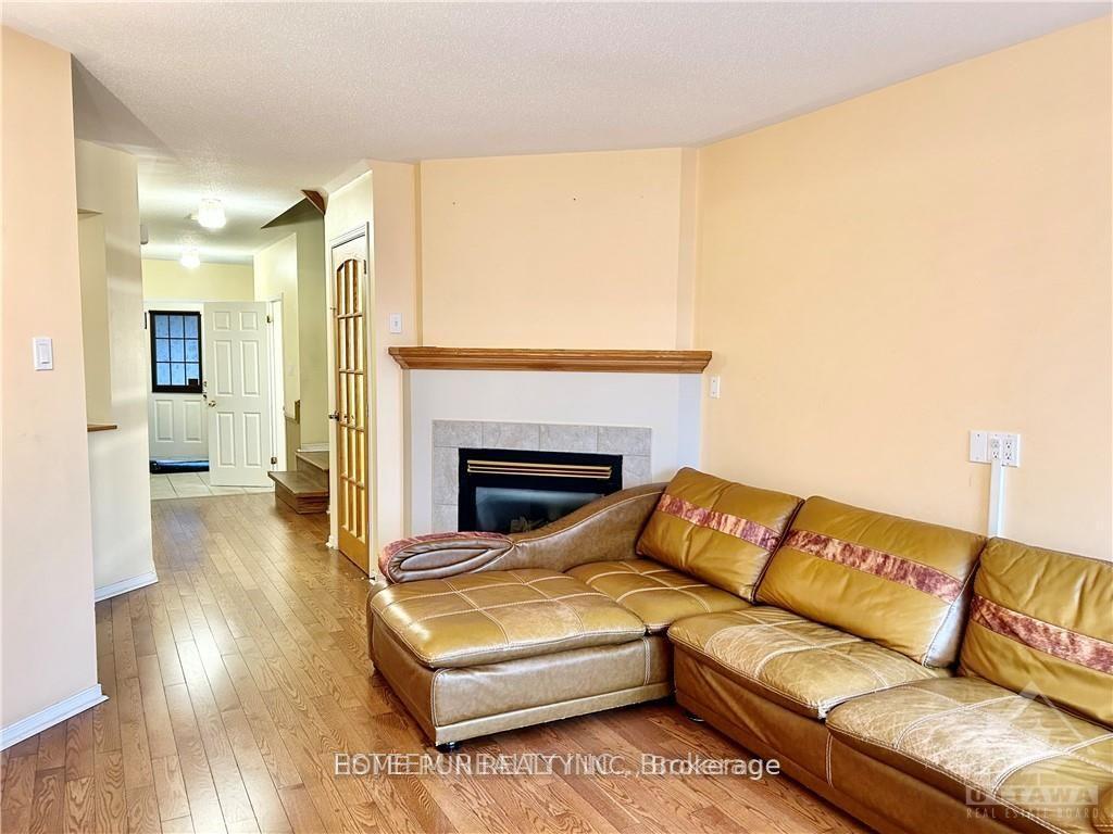 Photo 7 of 4674 Ogilvie Walk Crescent, Ottawa, Carson Grove — HOMEH