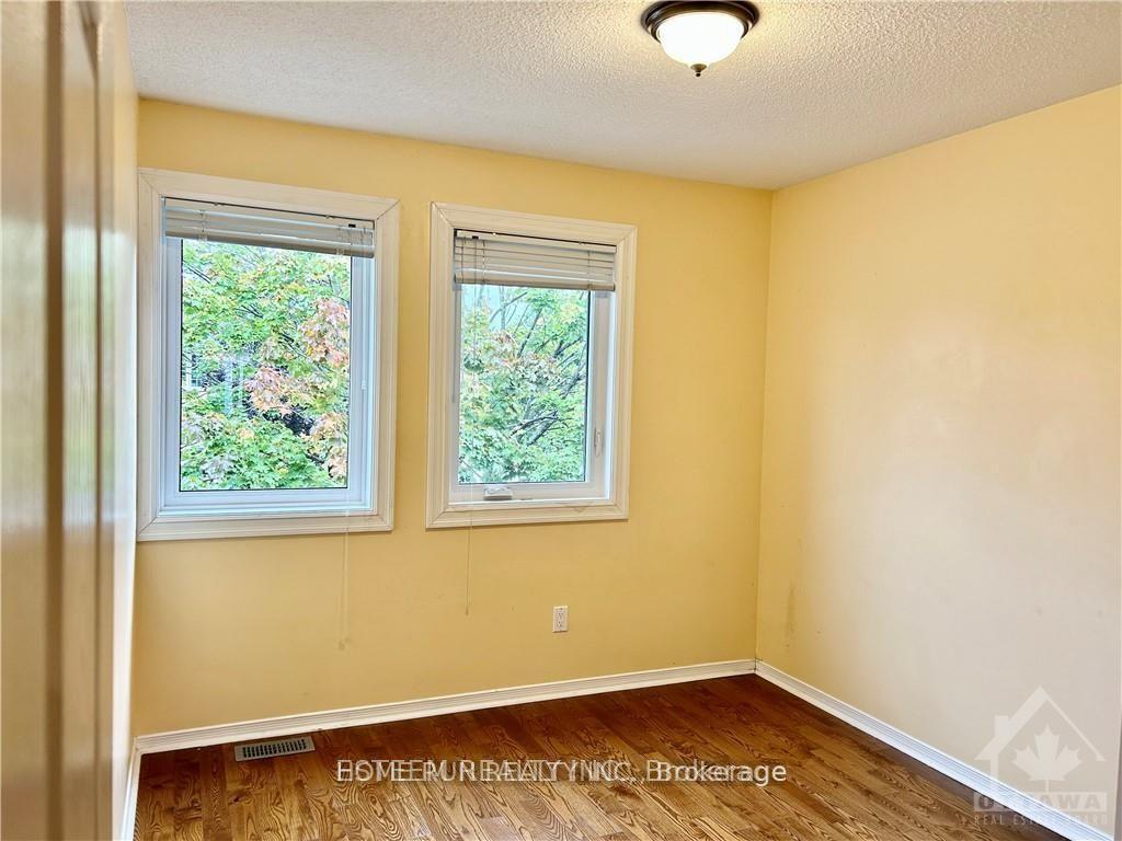 Photo 16 of 4674 Ogilvie Walk Crescent, Ottawa, Carson Grove — HOMEH