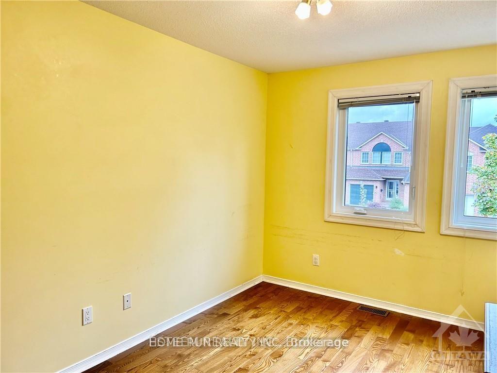 Photo 17 of 4674 Ogilvie Walk Crescent, Ottawa, Carson Grove — HOMEH
