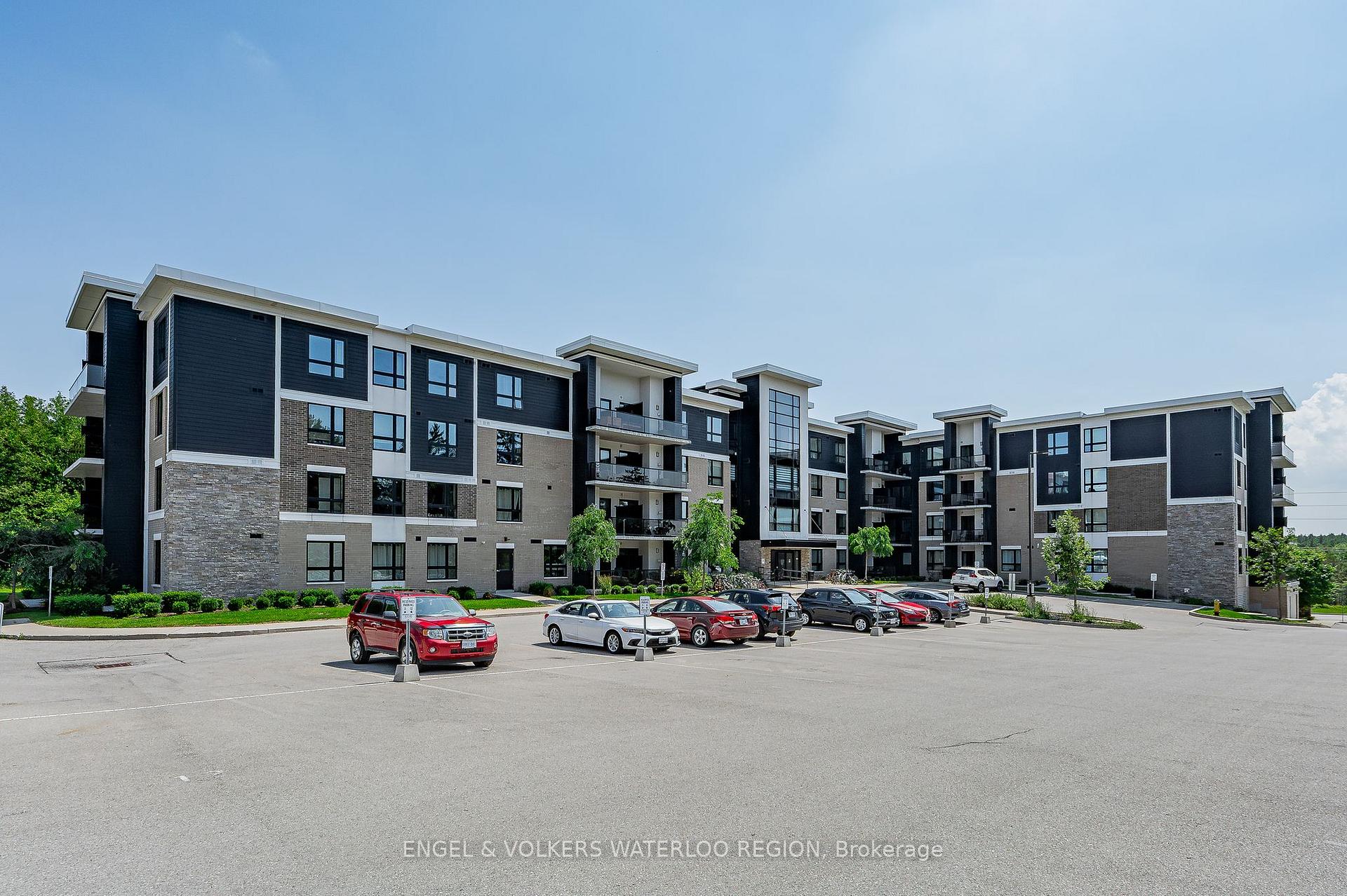 Photo 3 of Unit 103, 1280 Gordon Street, Guelph, Kortright East — HOMEH