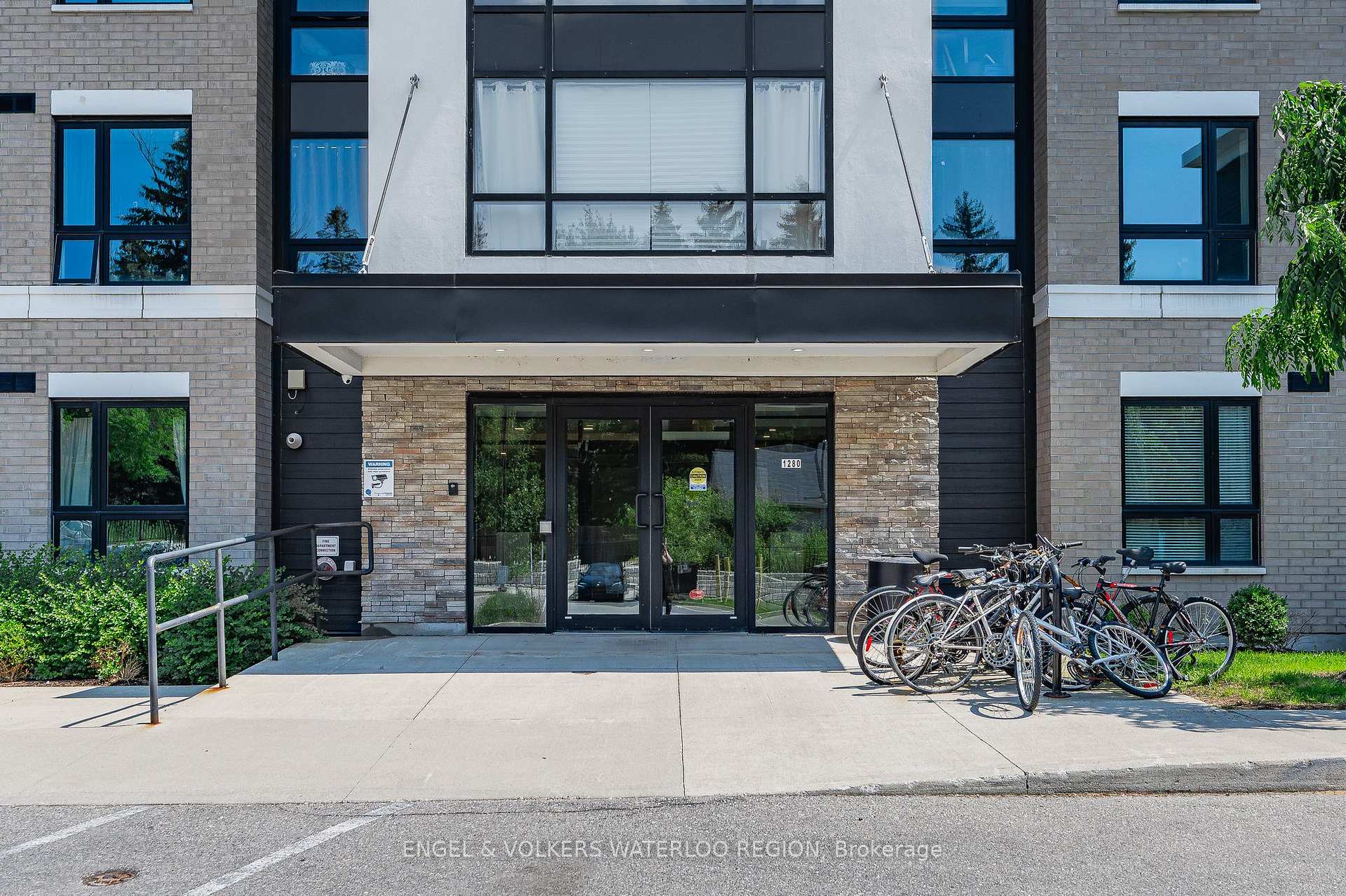 Photo 4 of Unit 103, 1280 Gordon Street, Guelph, Kortright East — HOMEH