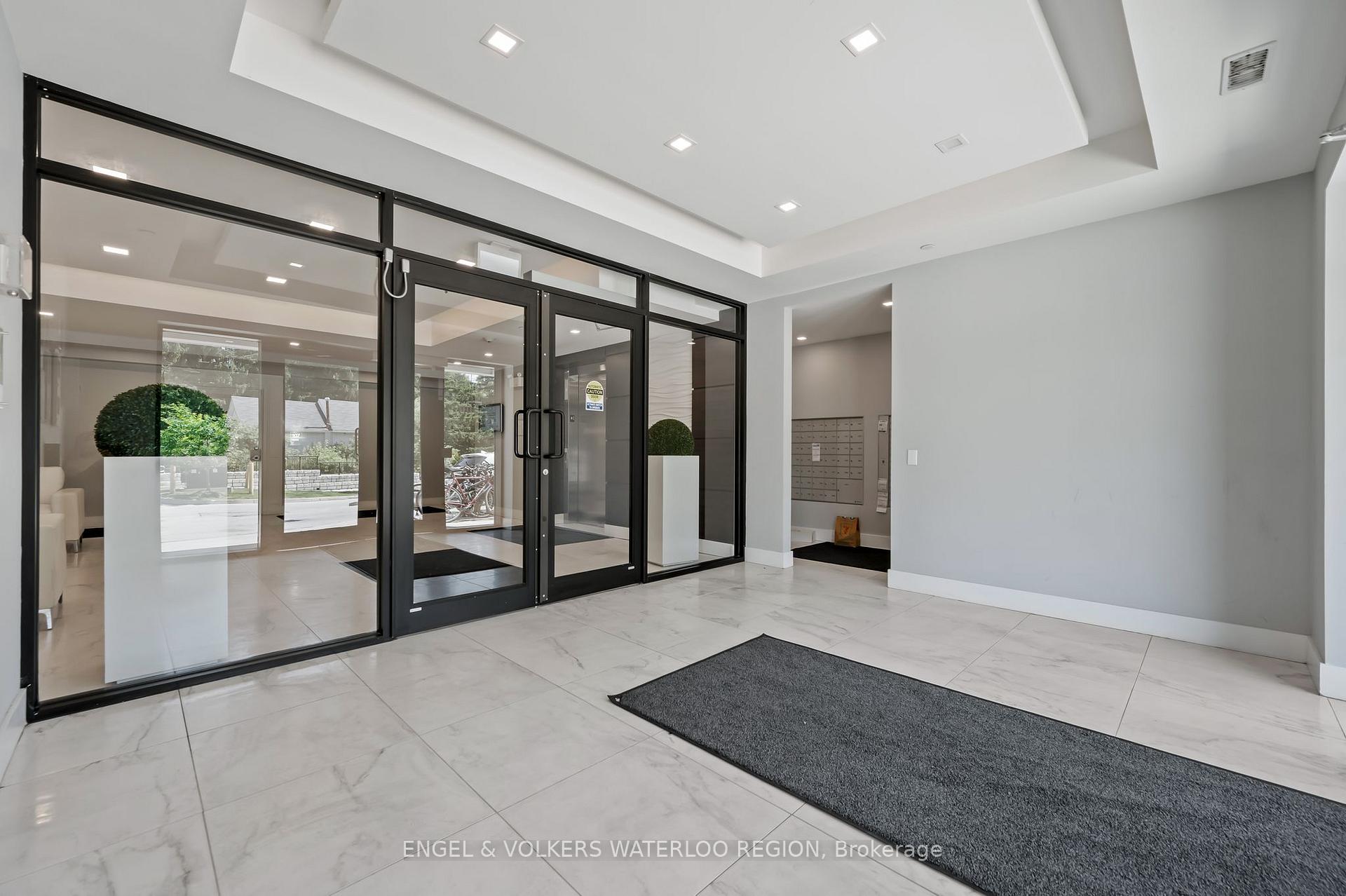 Photo 5 of Unit 103, 1280 Gordon Street, Guelph, Kortright East — HOMEH