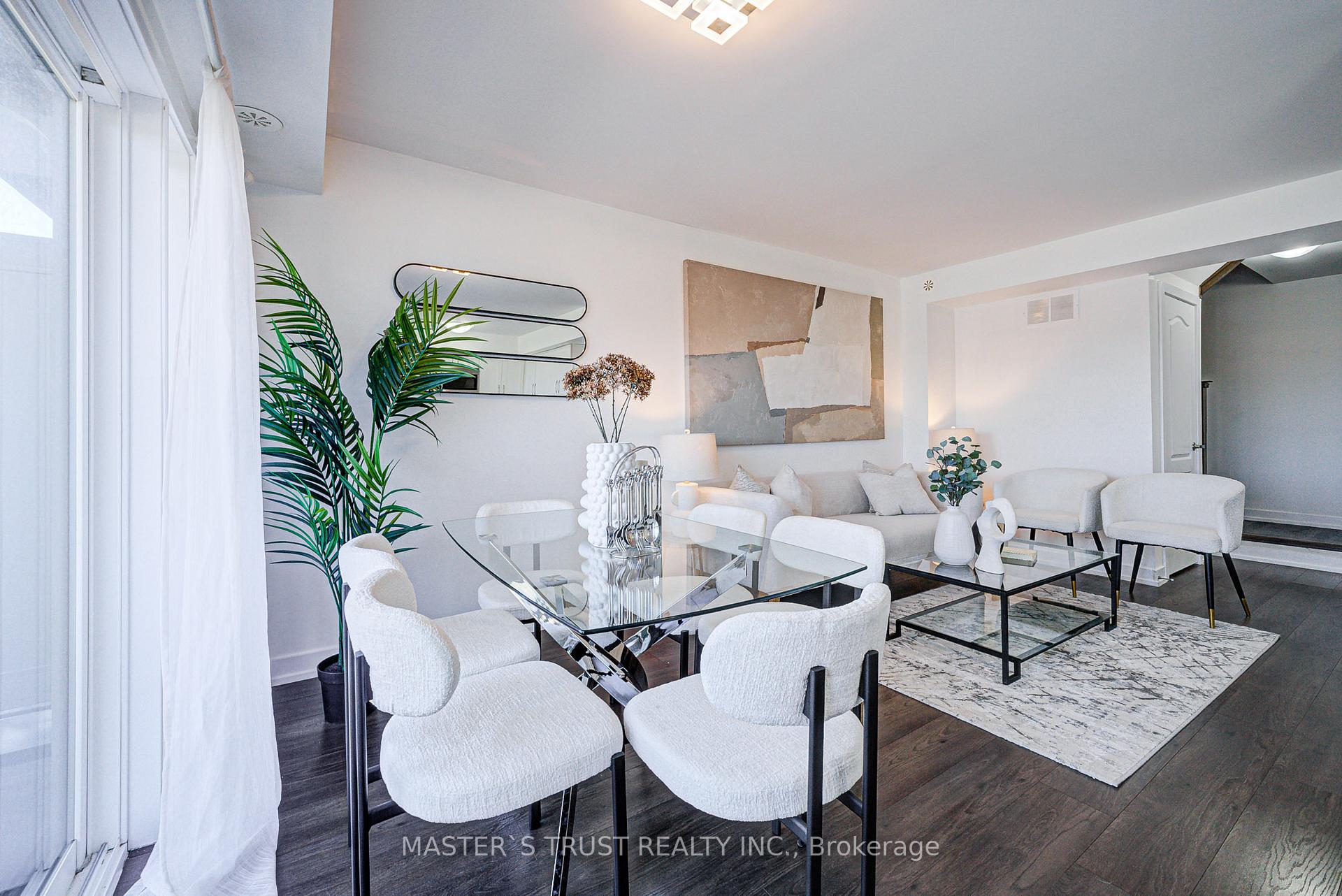 Photo 6 of Unit 215, 10 Dunsheath Way, Markham, Cornell — HOMEH