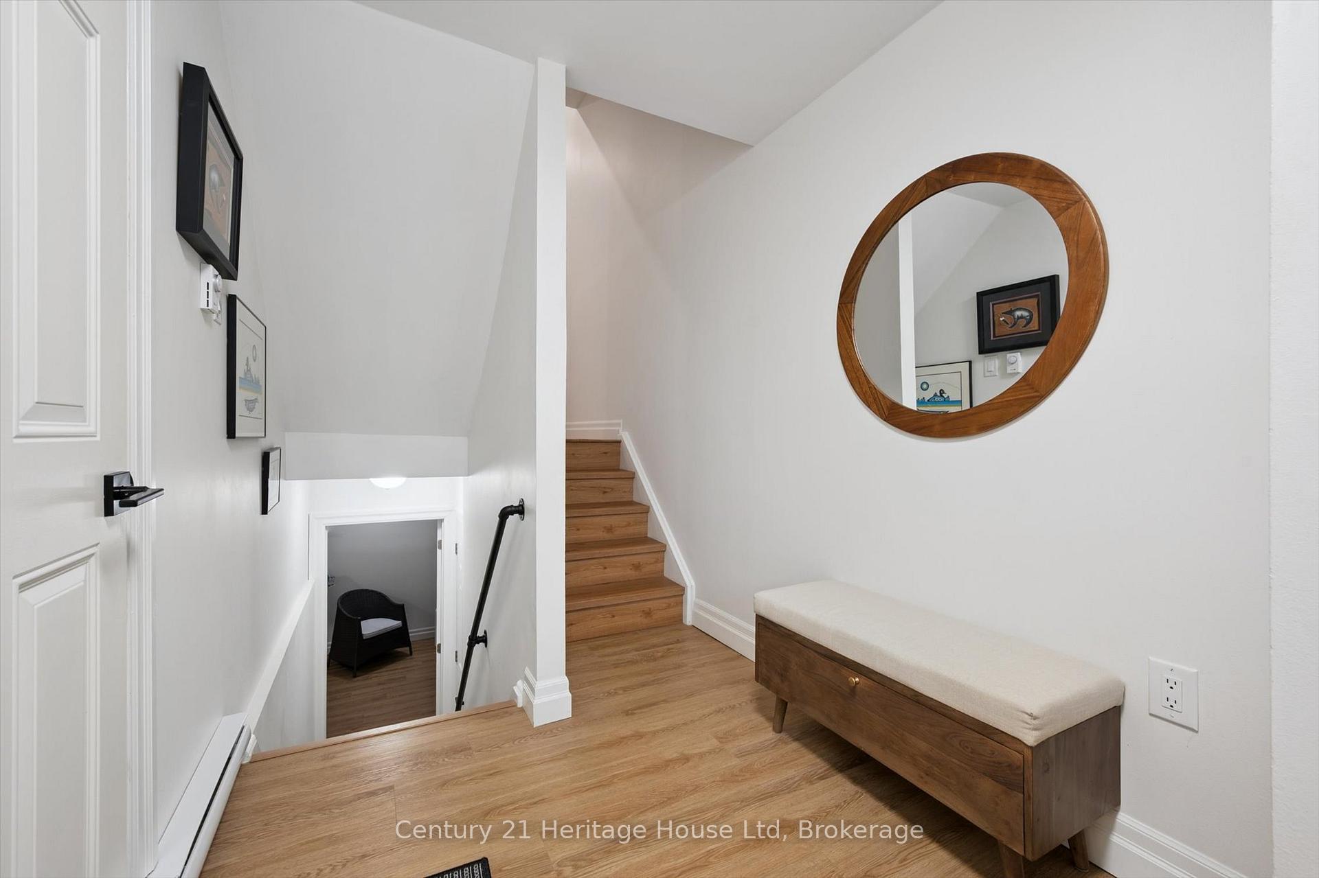 Photo 6 of Unit 10, 2 Worton Avenue, Guelph, Willow West/Sugarbush/West Acres — HOMEH