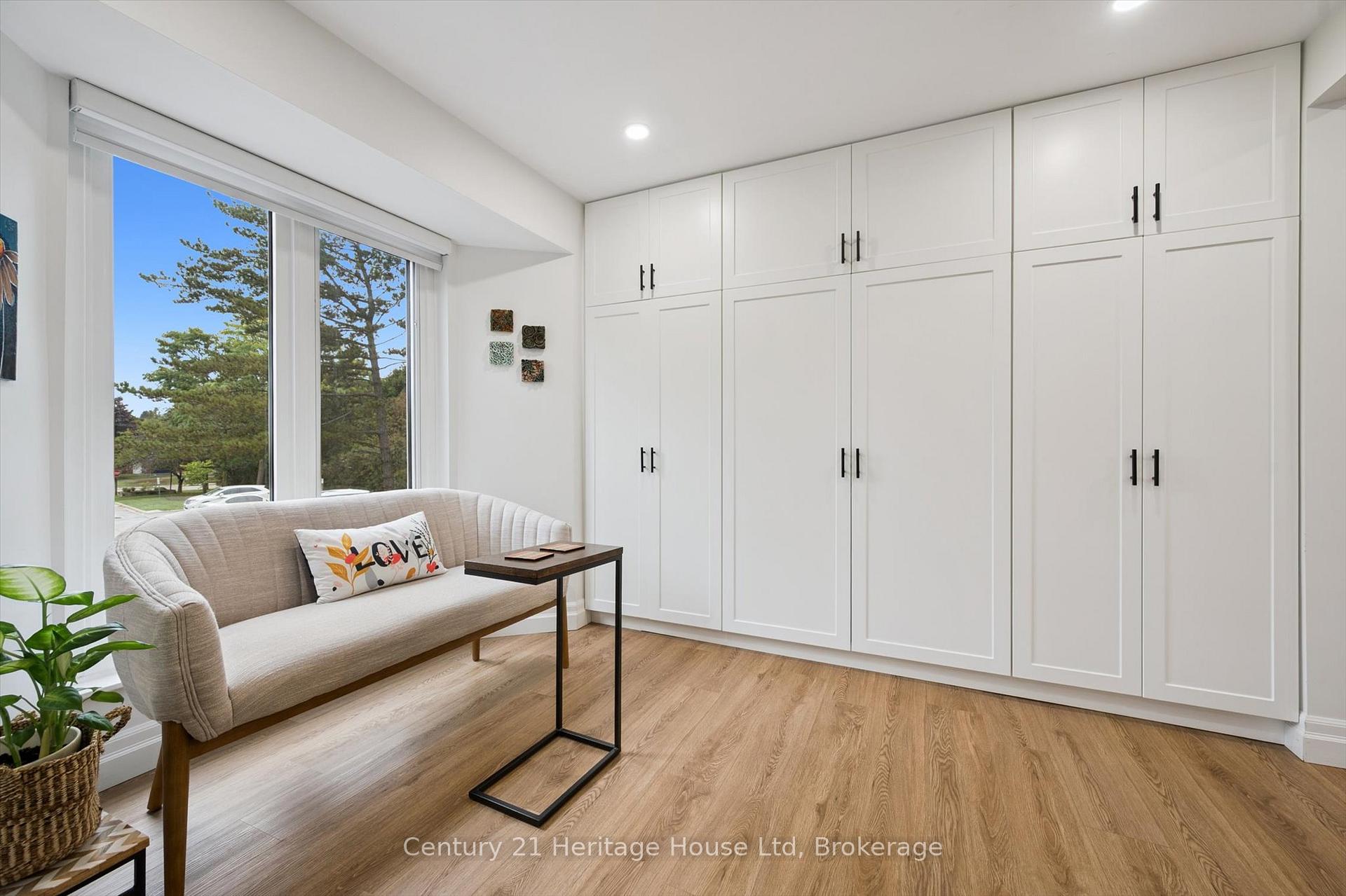Photo 20 of Unit 10, 2 Worton Avenue, Guelph, Willow West/Sugarbush/West Acres — HOMEH