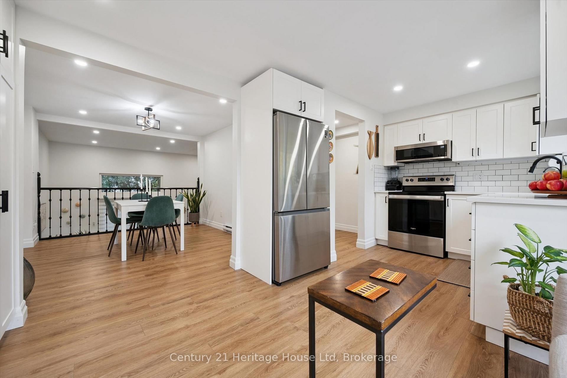 Photo 21 of Unit 10, 2 Worton Avenue, Guelph, Willow West/Sugarbush/West Acres — HOMEH
