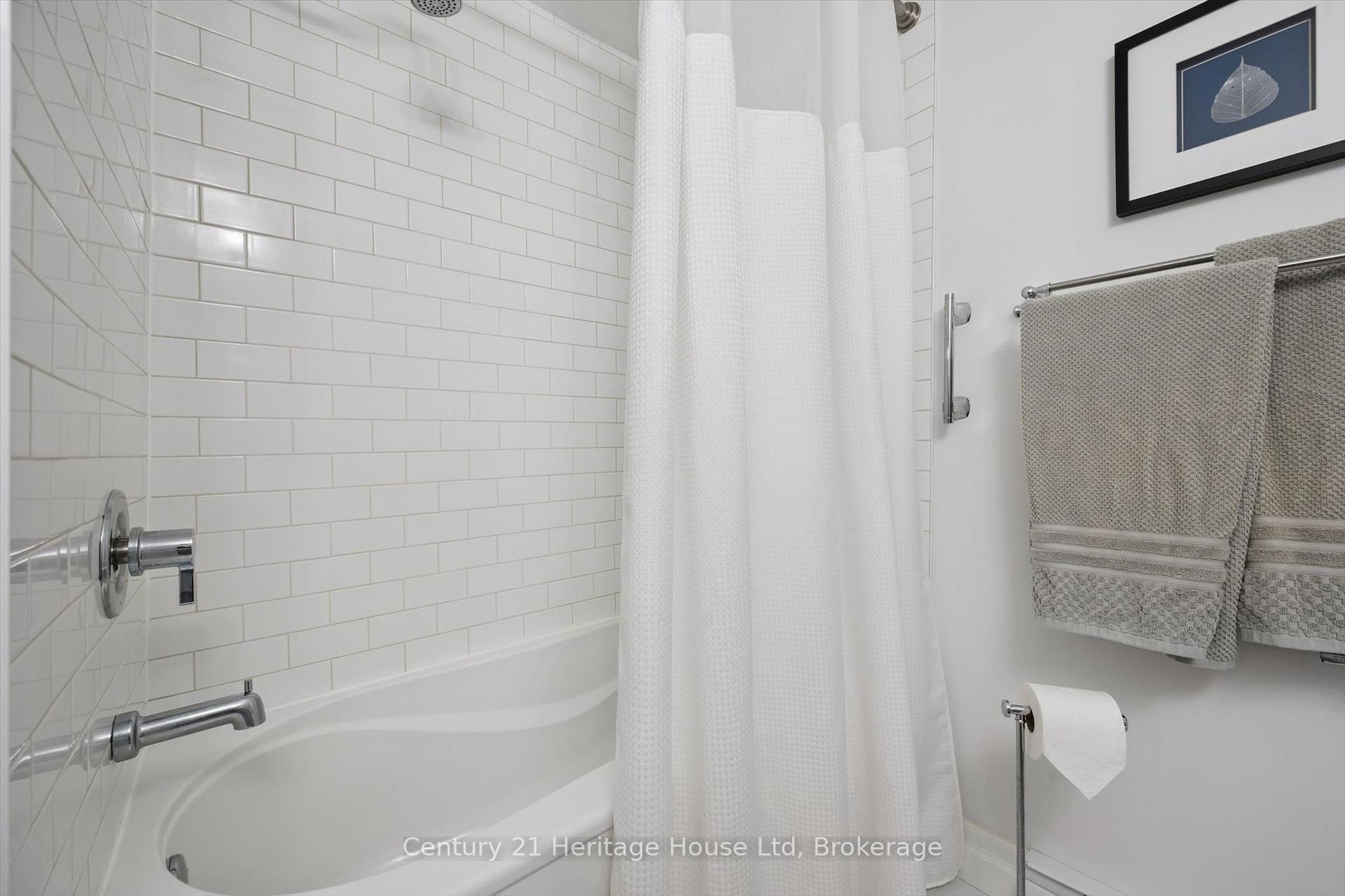 Photo 26 of Unit 10, 2 Worton Avenue, Guelph, Willow West/Sugarbush/West Acres — HOMEH