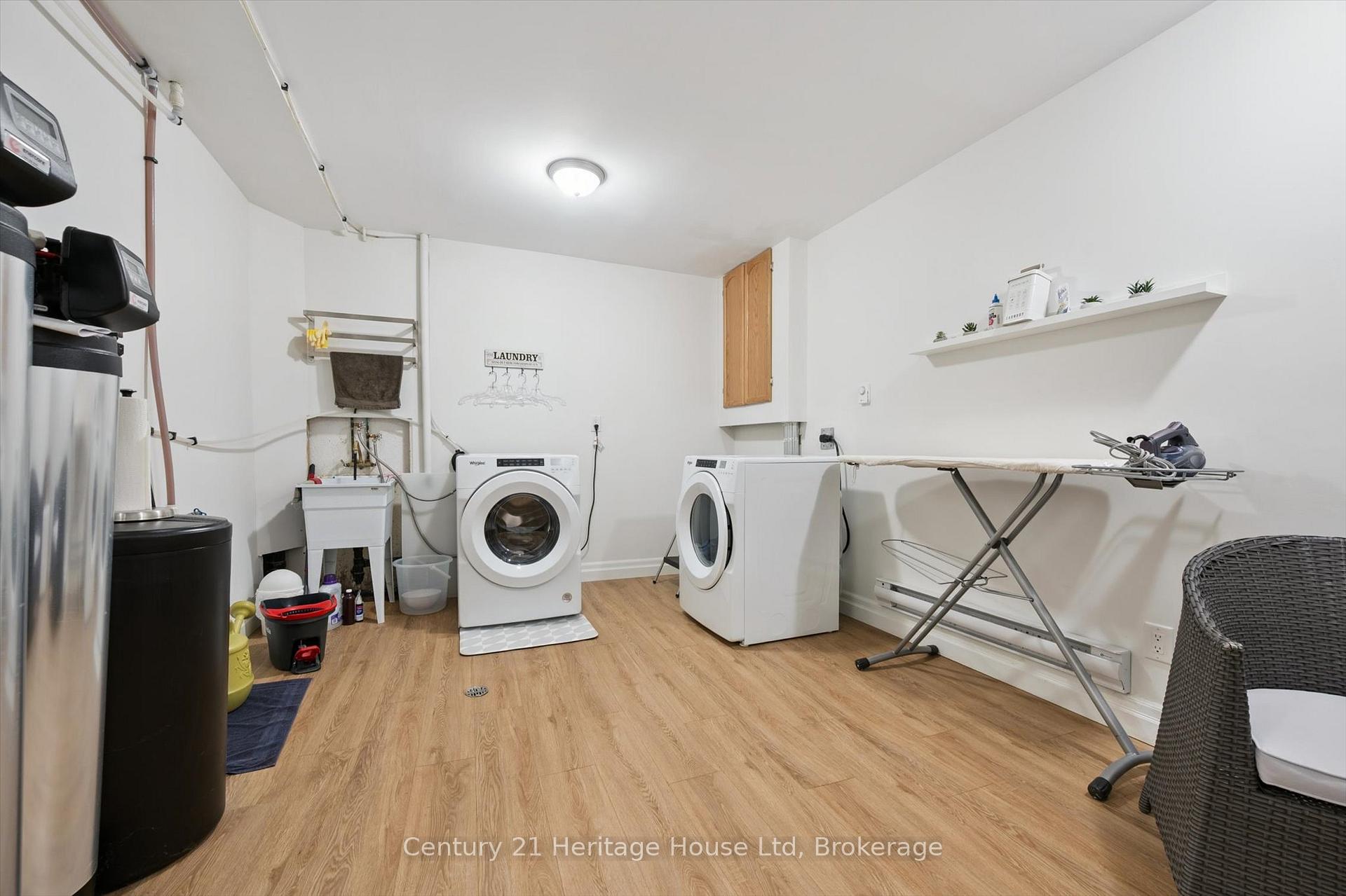 Photo 31 of Unit 10, 2 Worton Avenue, Guelph, Willow West/Sugarbush/West Acres — HOMEH