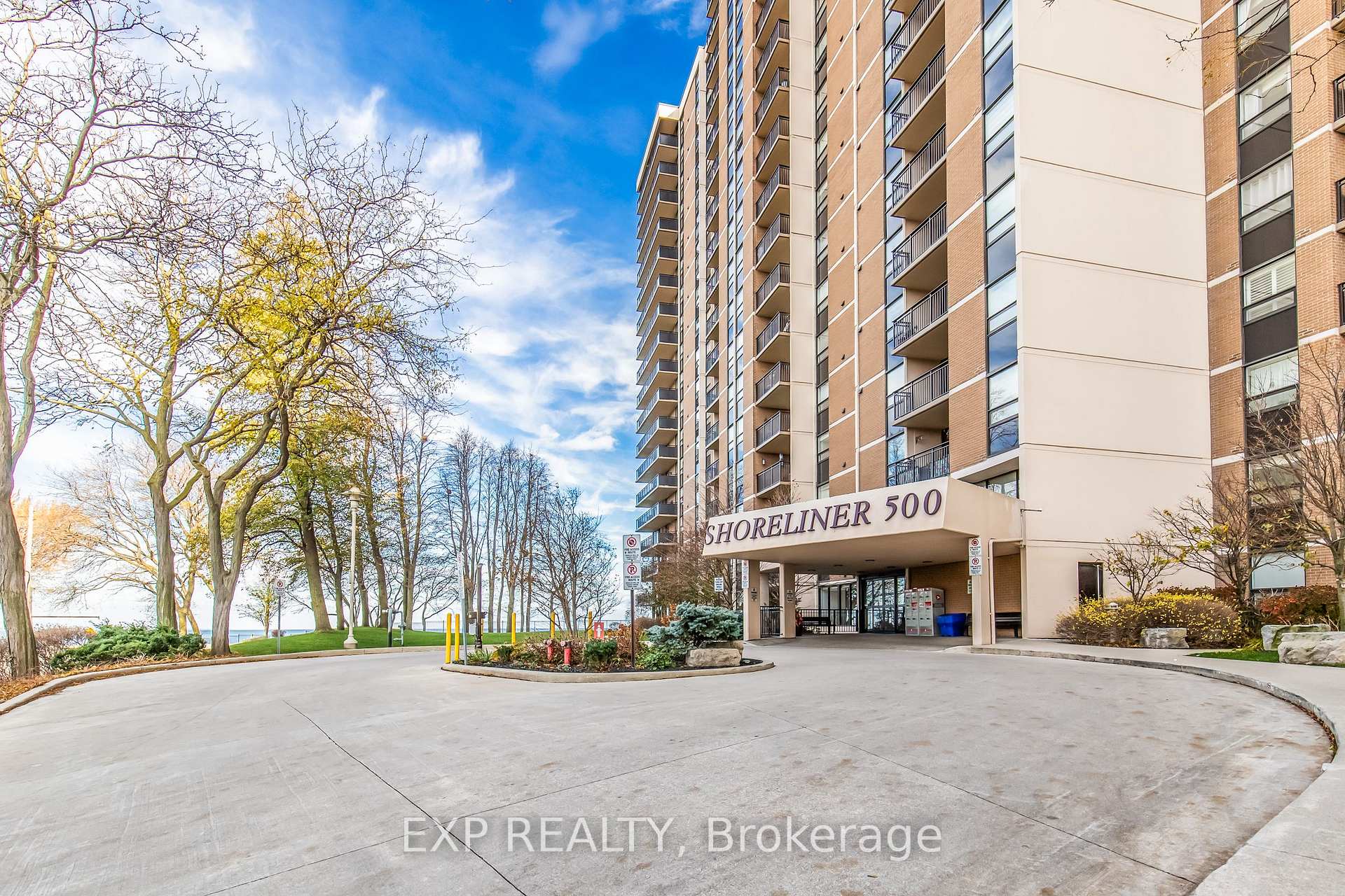 Photo 4 of Unit 501, 500 Green Road, Hamilton, Lakeshore — HOMEH