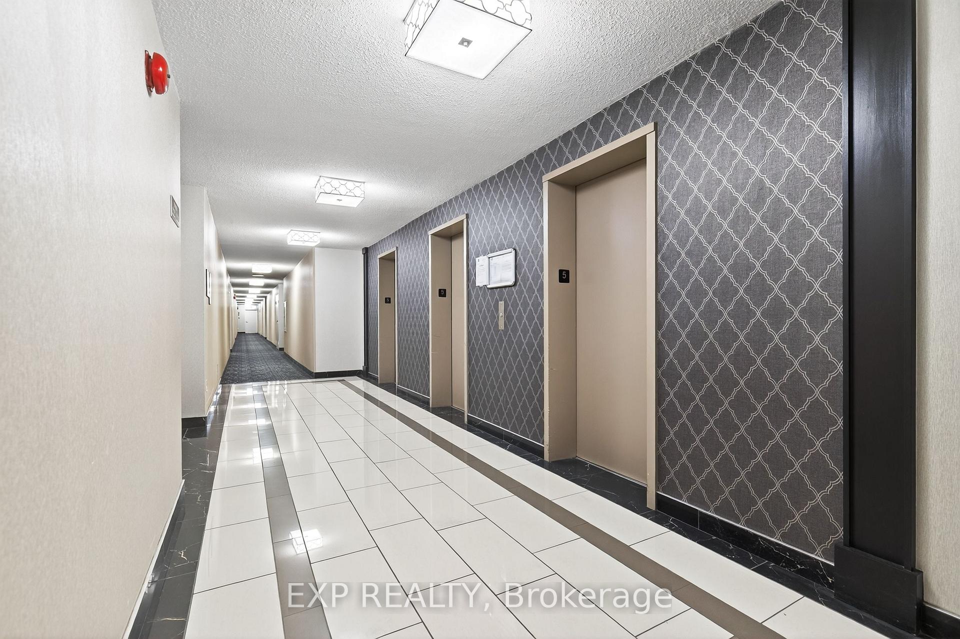 Photo 7 of Unit 501, 500 Green Road, Hamilton, Lakeshore — HOMEH