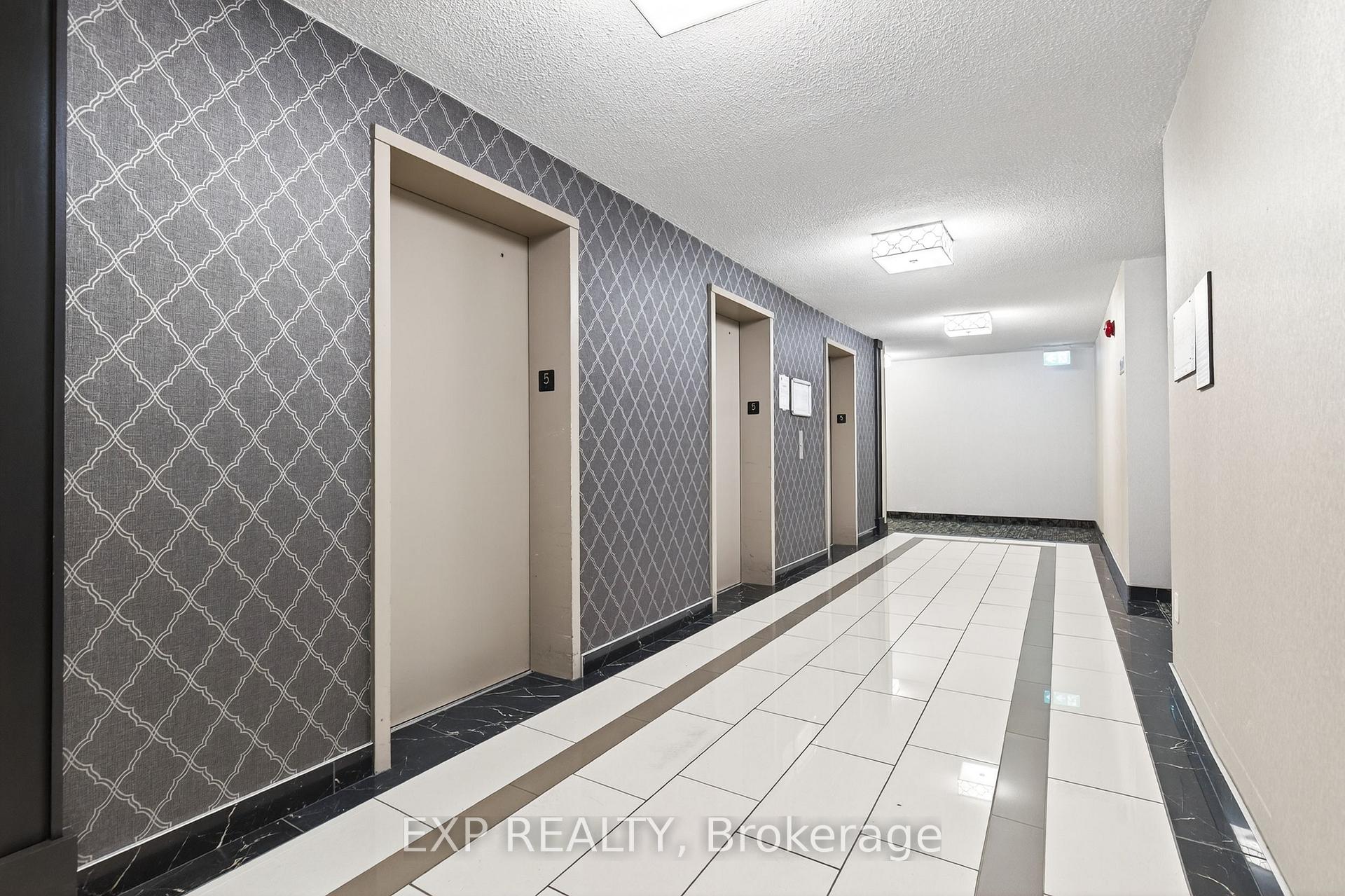 Photo 8 of Unit 501, 500 Green Road, Hamilton, Lakeshore — HOMEH