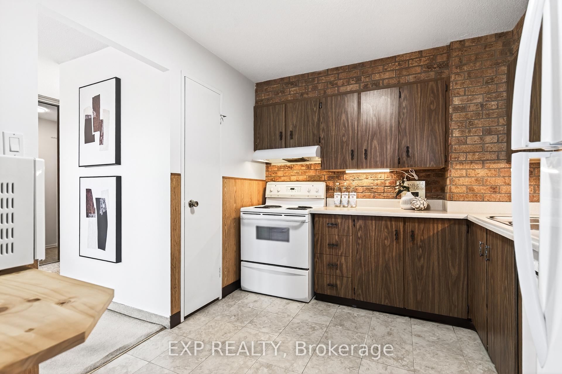 Photo 20 of Unit 501, 500 Green Road, Hamilton, Lakeshore — HOMEH