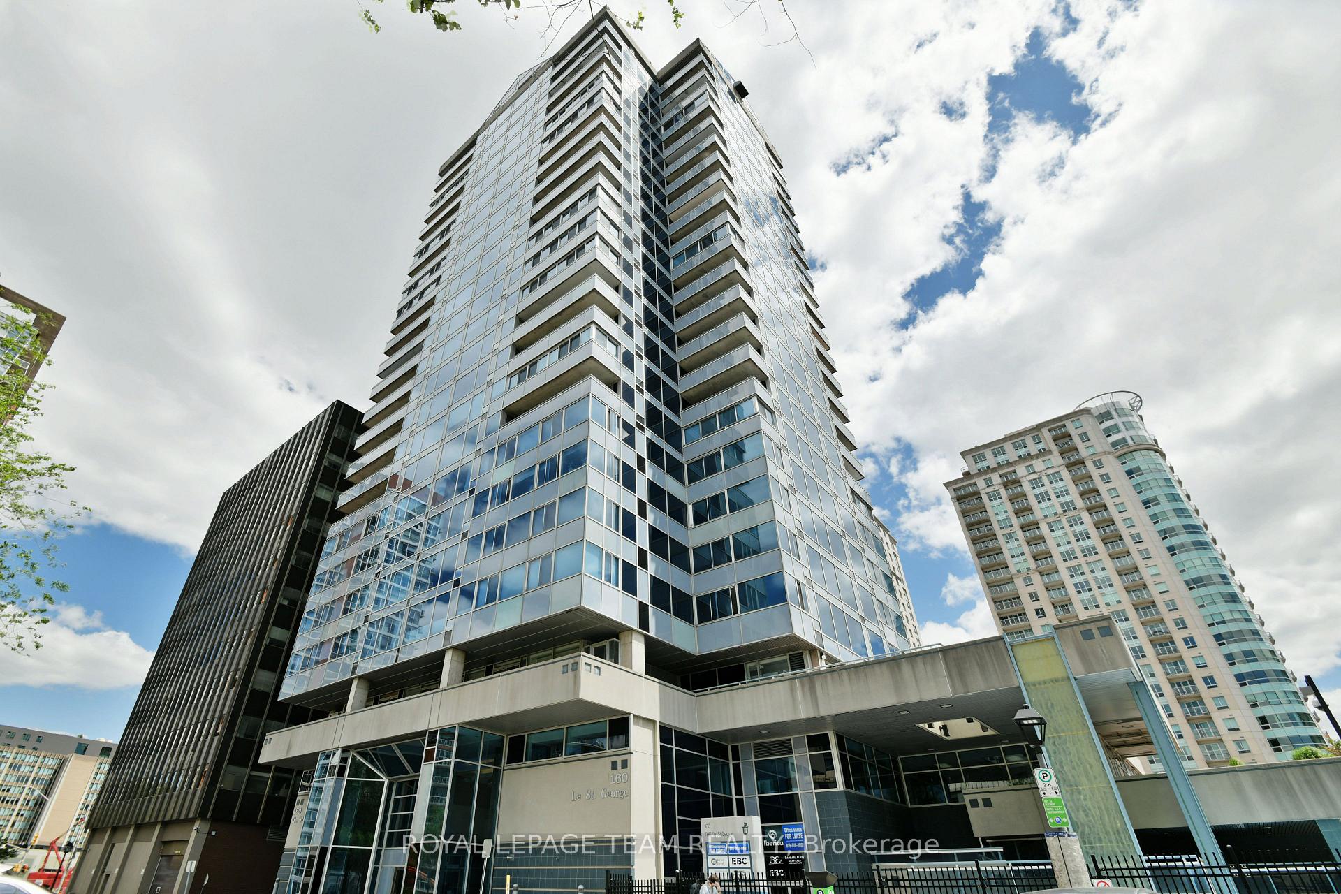 Front of Unit 1905, 160 George Street