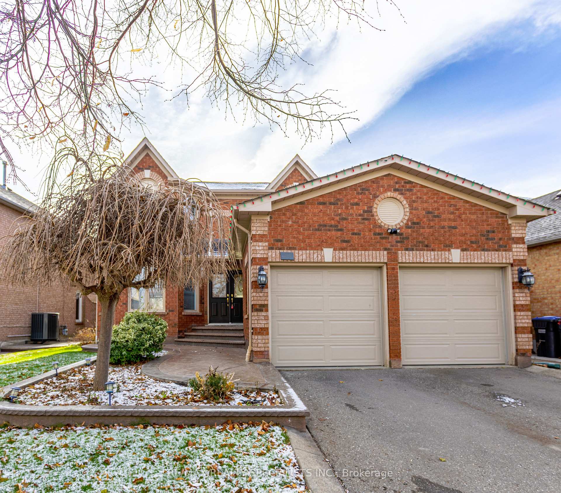 Photo 1 of 39 Mountainberry Road, Brampton, Sandringham-Wellington — HOMEH
