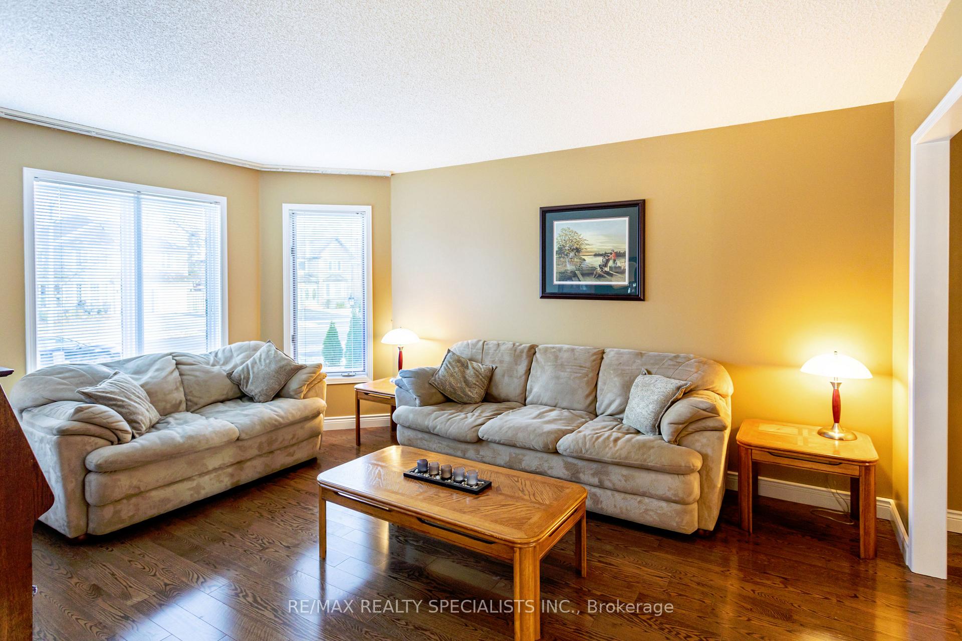 Photo 9 of 39 Mountainberry Road, Brampton, Sandringham-Wellington — HOMEH