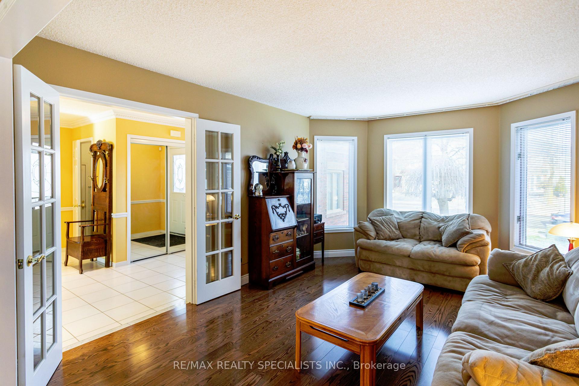 Photo 6 of 39 Mountainberry Road, Brampton, Sandringham-Wellington — HOMEH