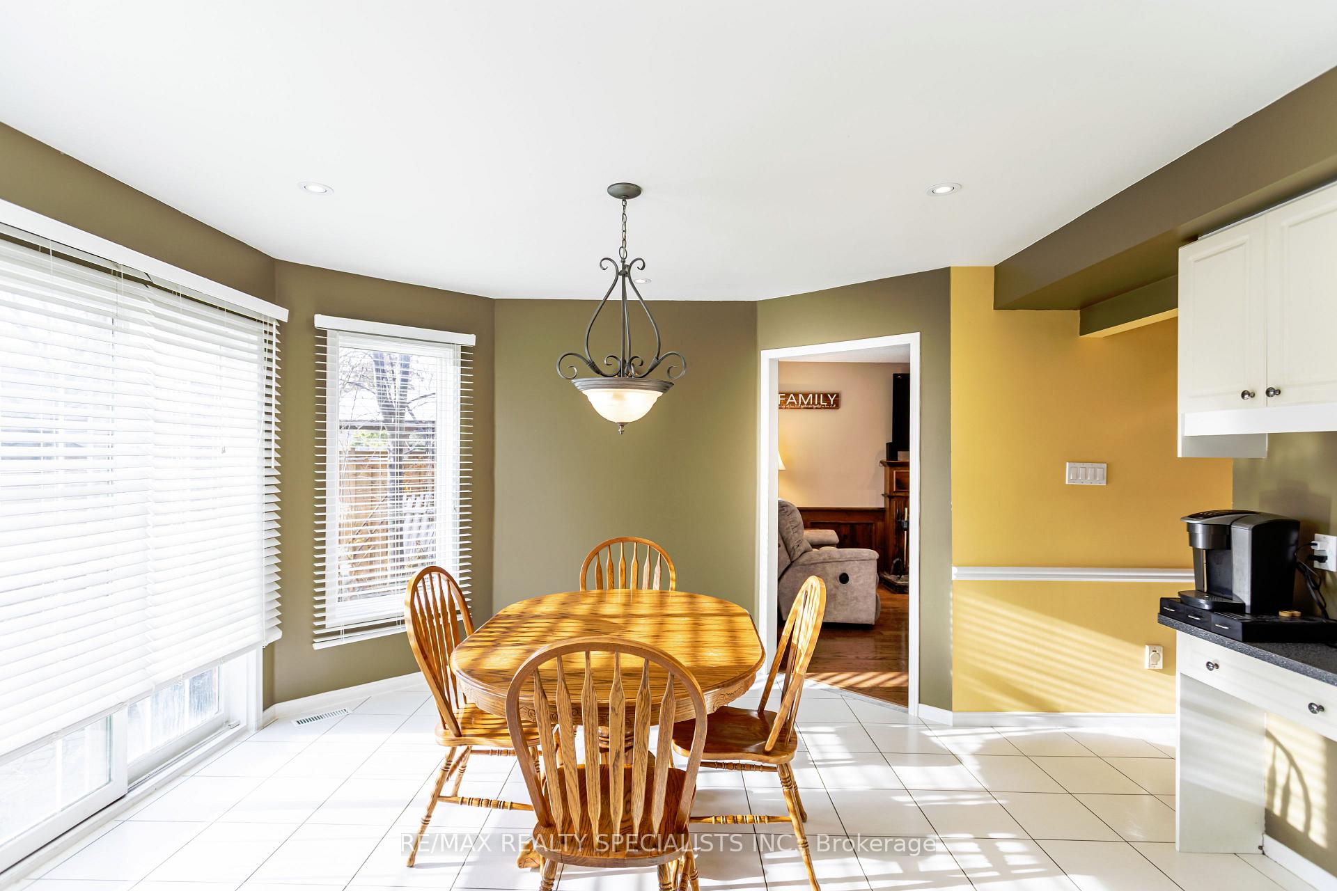 Photo 25 of 39 Mountainberry Road, Brampton, Sandringham-Wellington — HOMEH