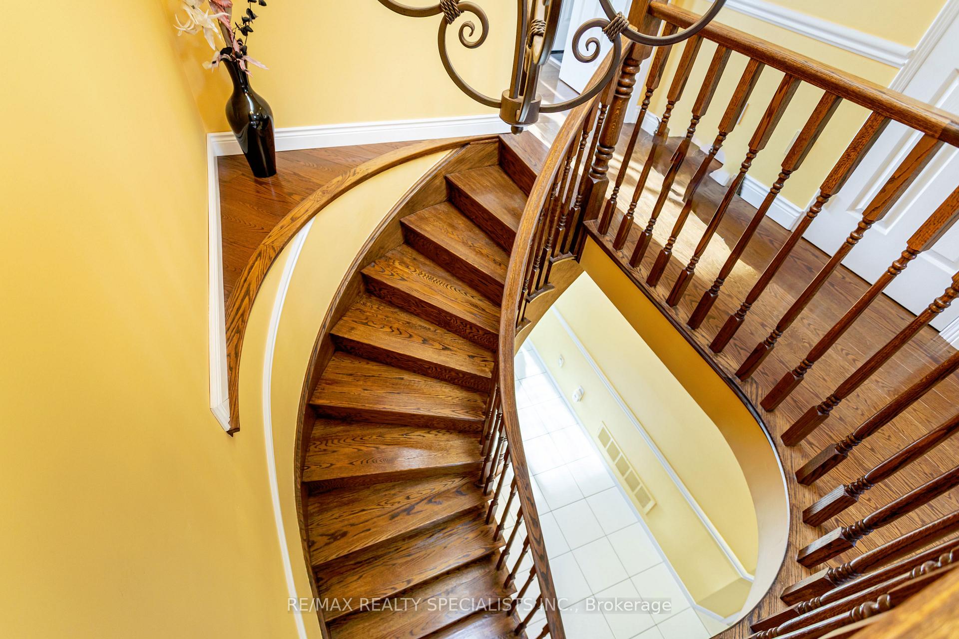 Photo 24 of 39 Mountainberry Road, Brampton, Sandringham-Wellington — HOMEH