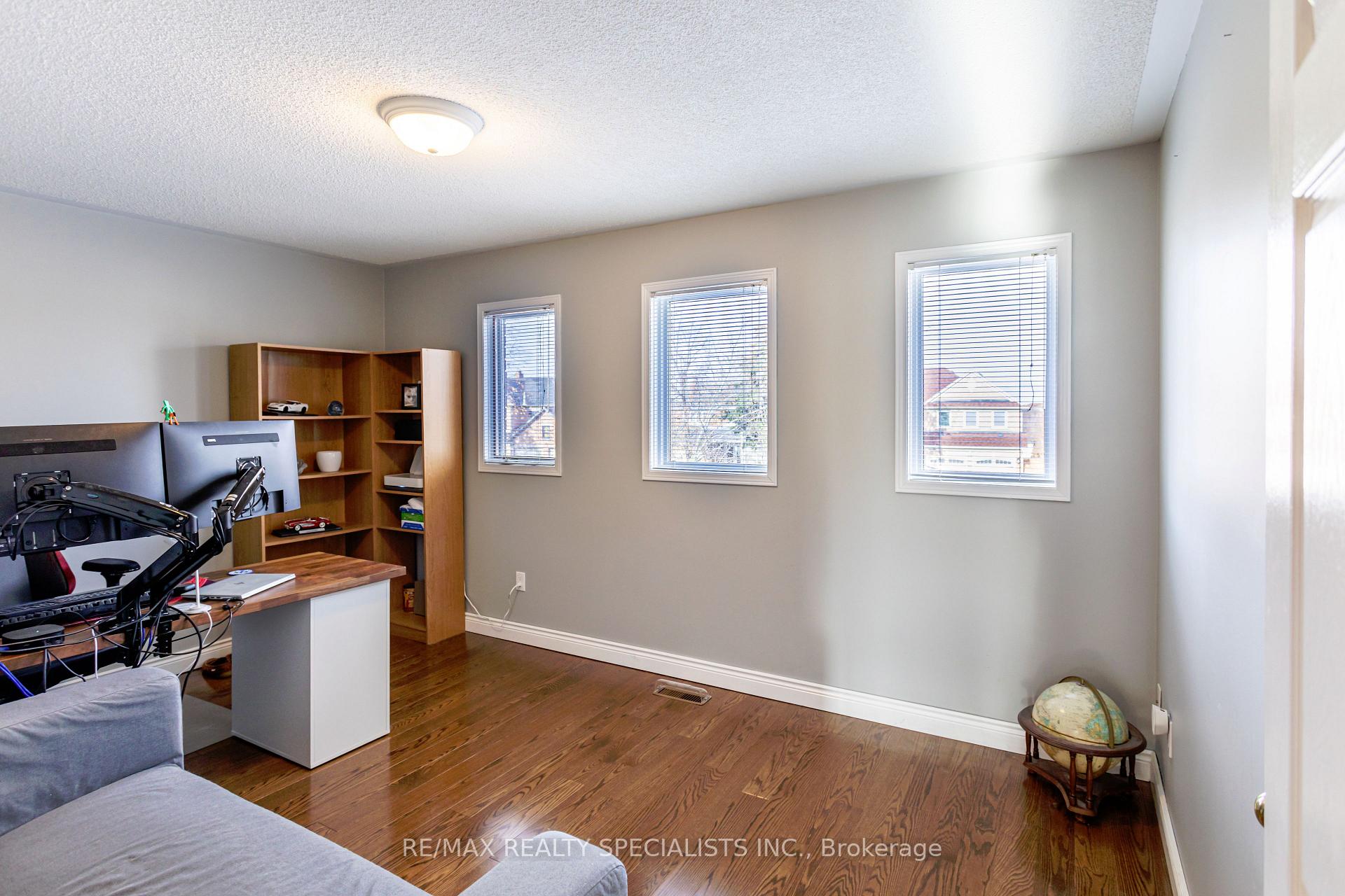 Photo 36 of 39 Mountainberry Road, Brampton, Sandringham-Wellington — HOMEH