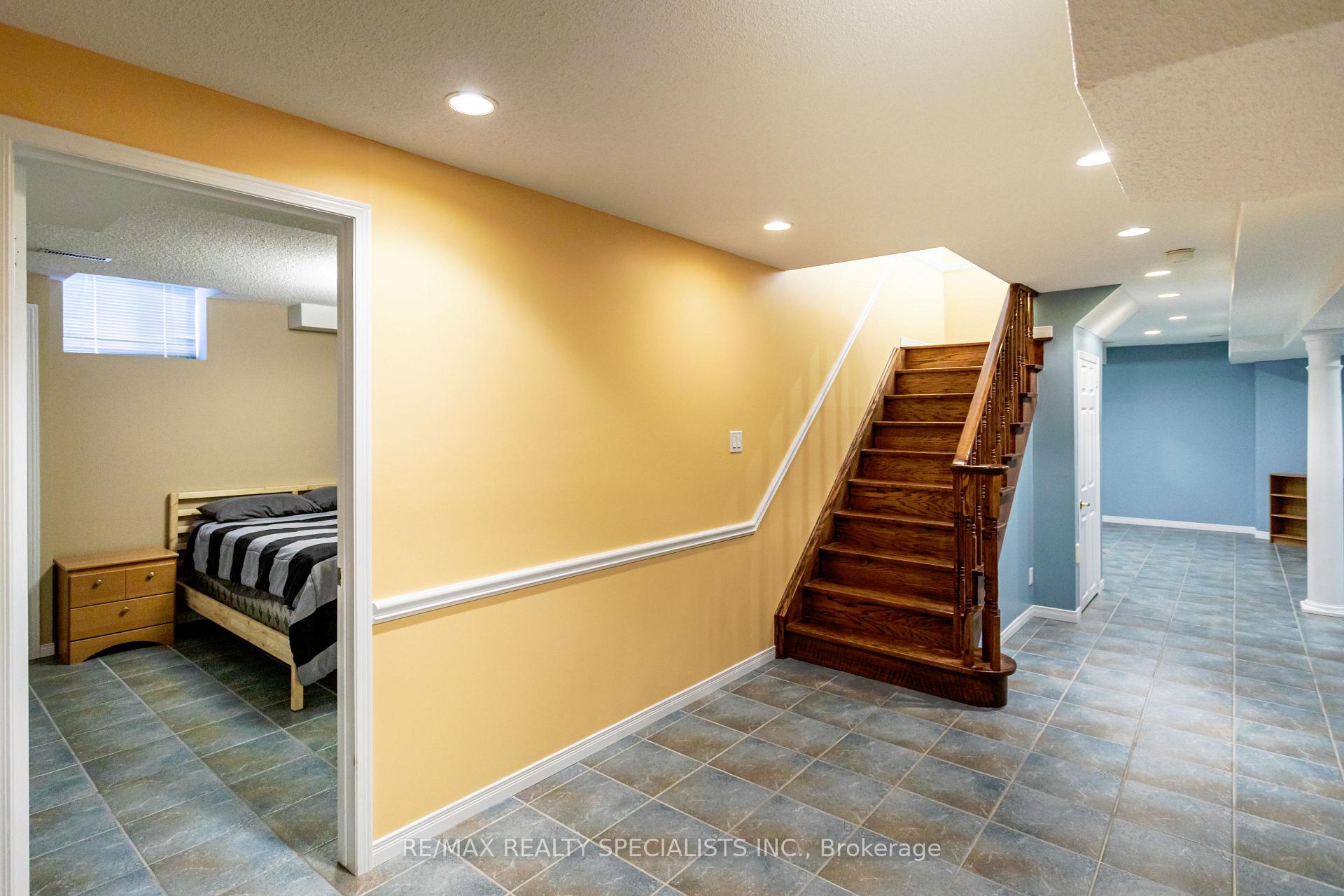 Photo 34 of 39 Mountainberry Road, Brampton, Sandringham-Wellington — HOMEH
