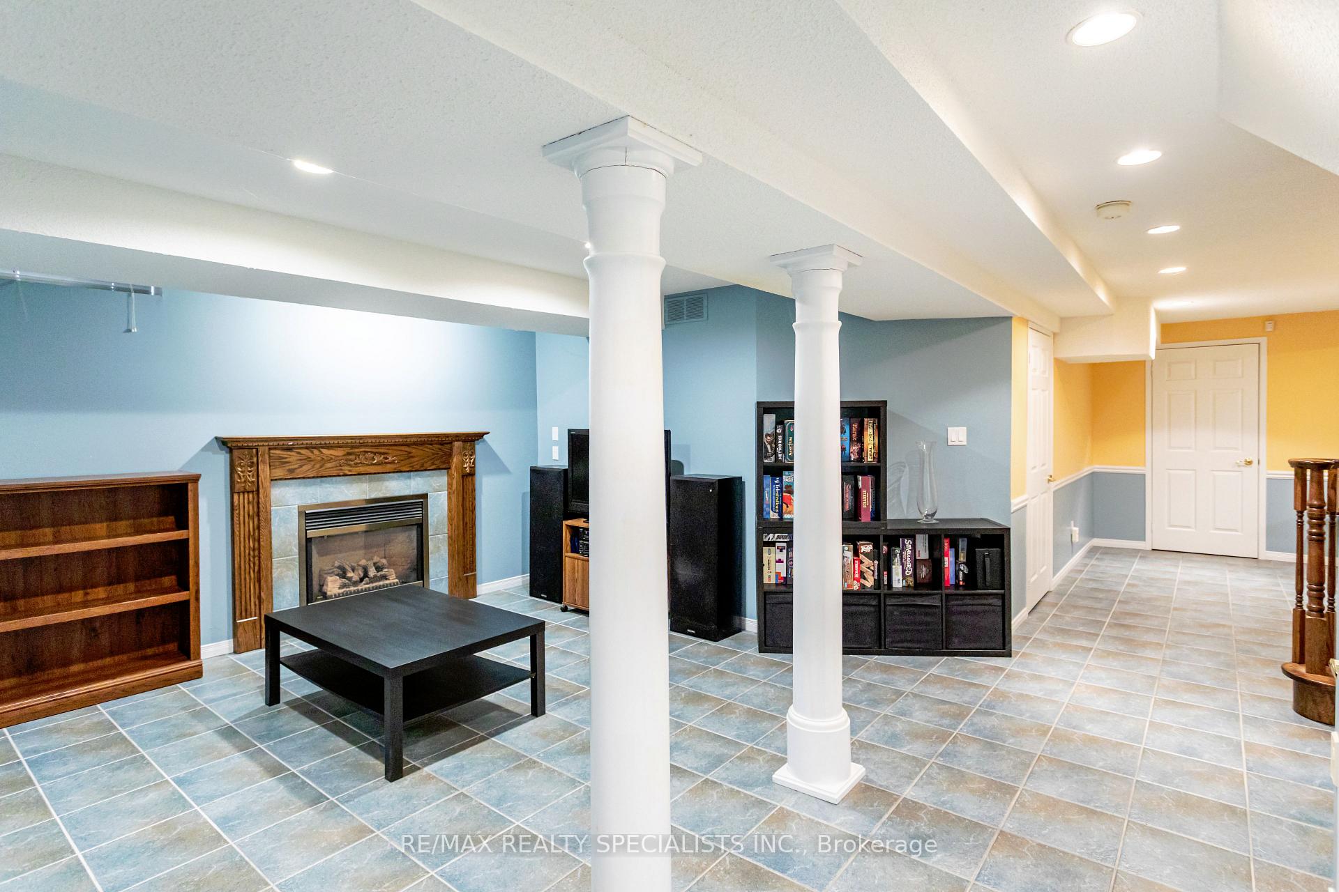 Photo 40 of 39 Mountainberry Road, Brampton, Sandringham-Wellington — HOMEH