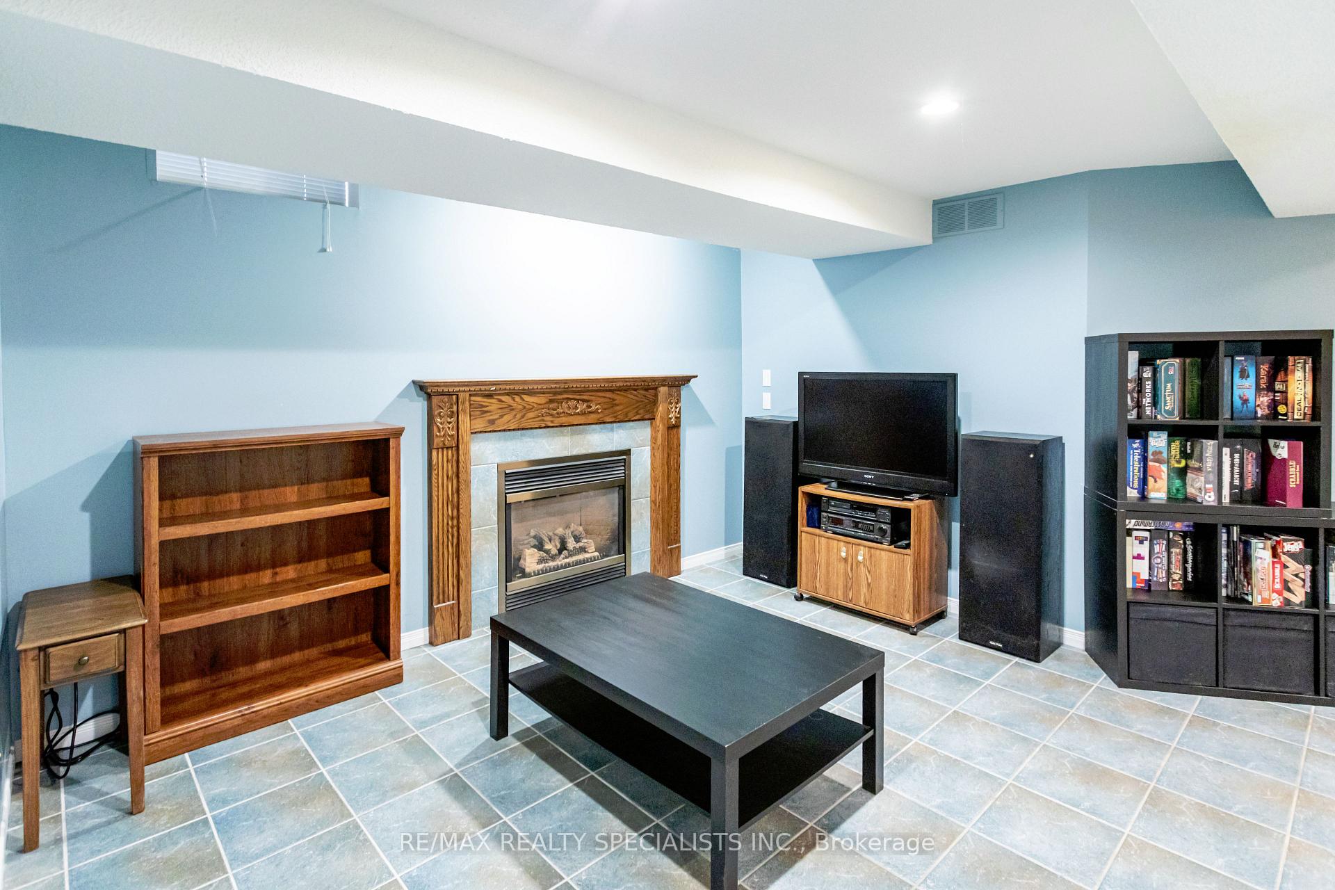 Photo 41 of 39 Mountainberry Road, Brampton, Sandringham-Wellington — HOMEH