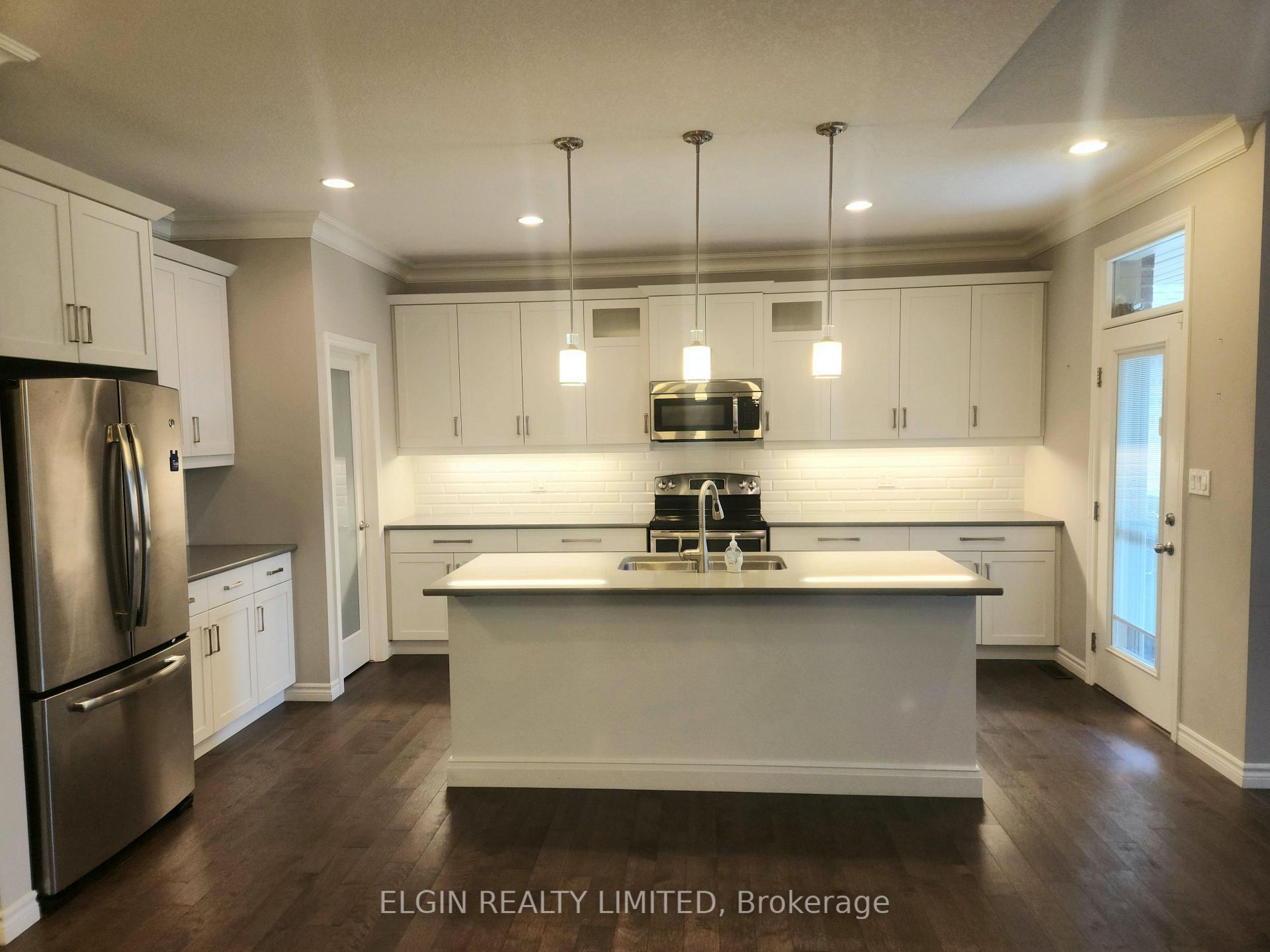 Photo 6 of Unit 15, 120 Southgate Parkway, St. Thomas — HOMEH