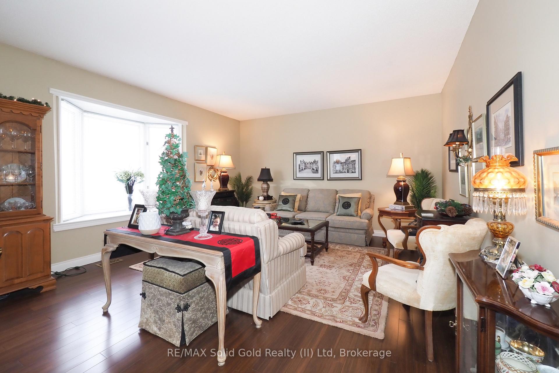 Photo 7 of 310 Roxton Drive, Waterloo — HOMEH