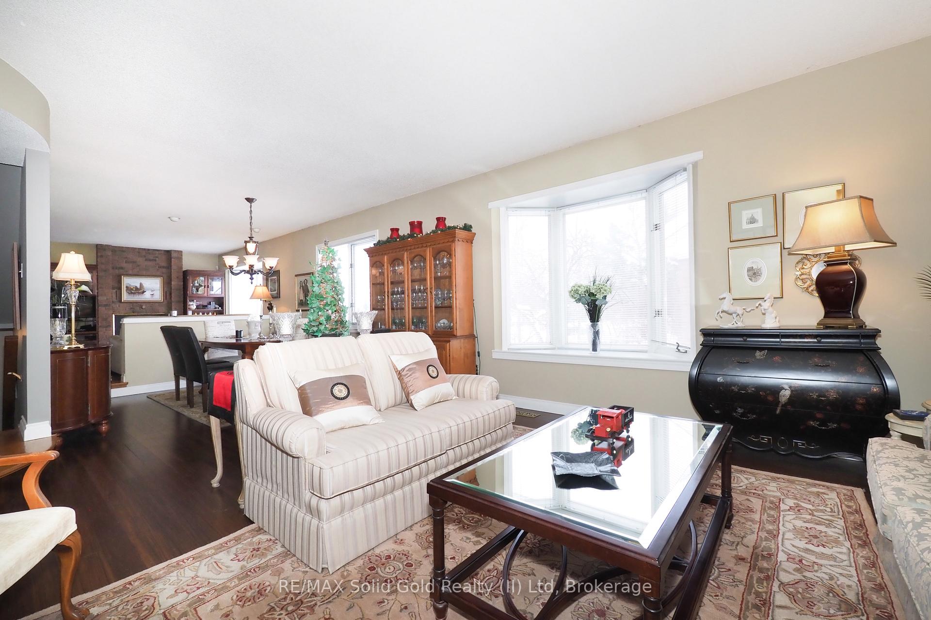 Photo 10 of 310 Roxton Drive, Waterloo — HOMEH