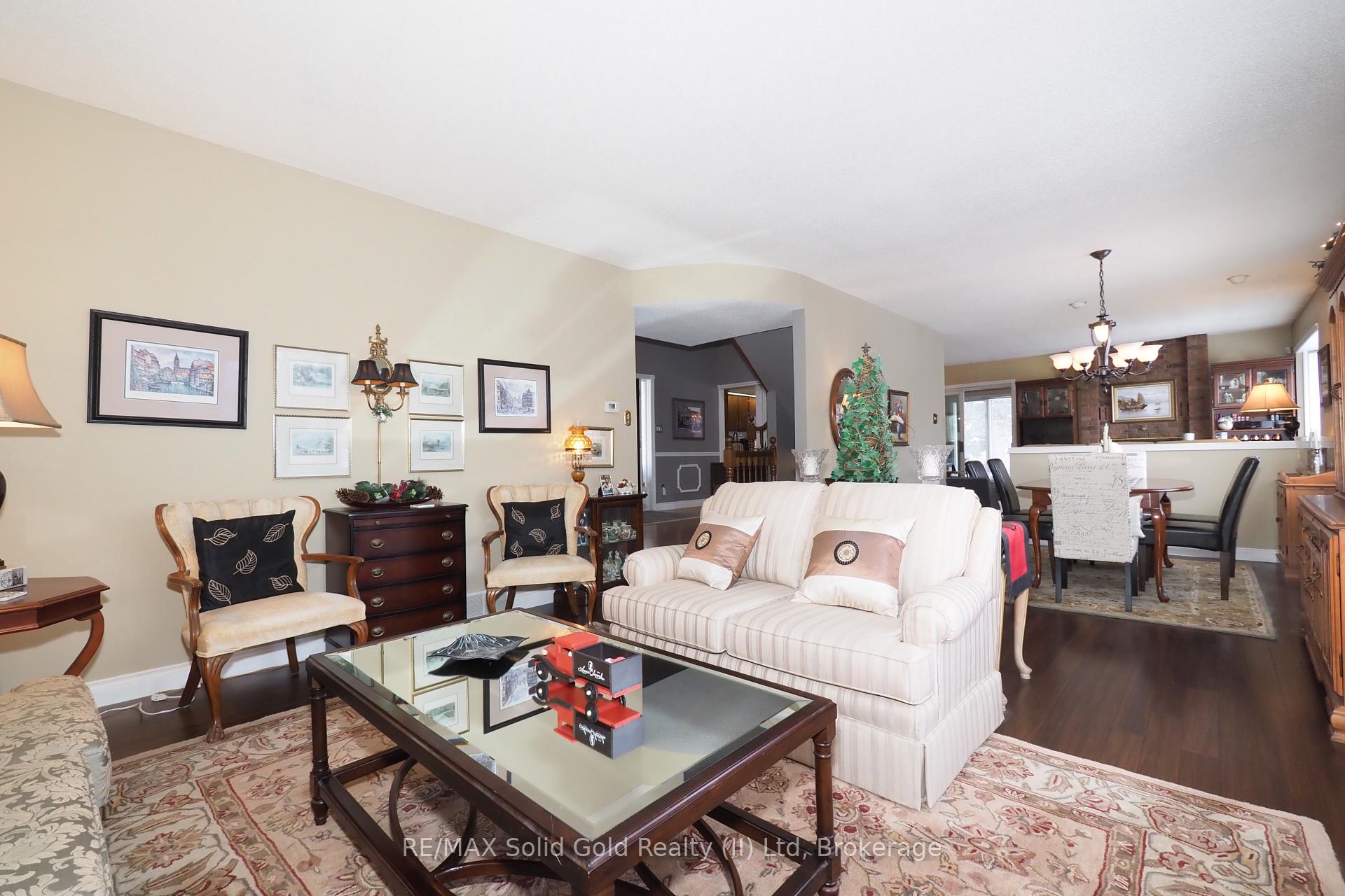Photo 11 of 310 Roxton Drive, Waterloo — HOMEH