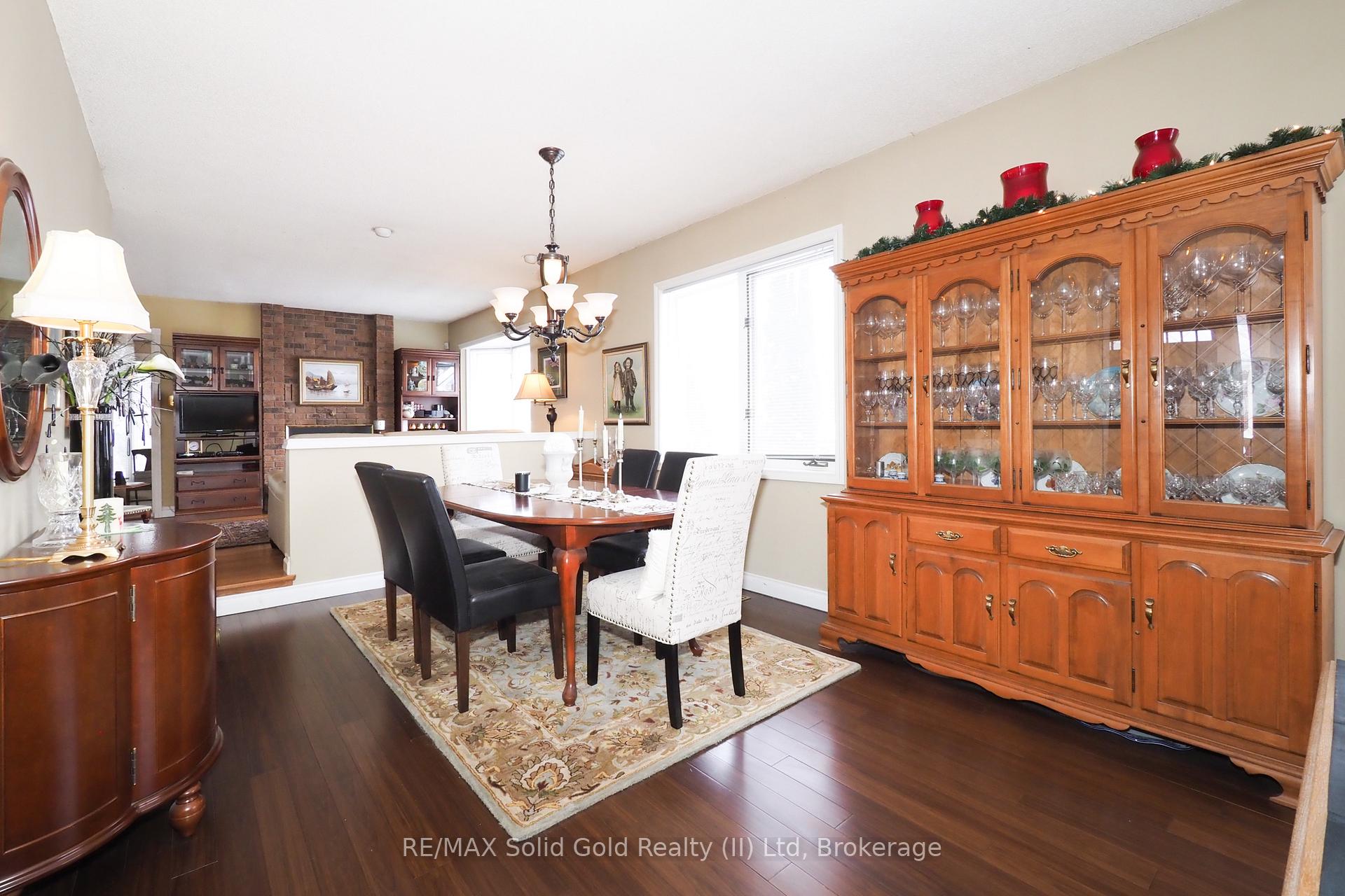 Photo 13 of 310 Roxton Drive, Waterloo — HOMEH