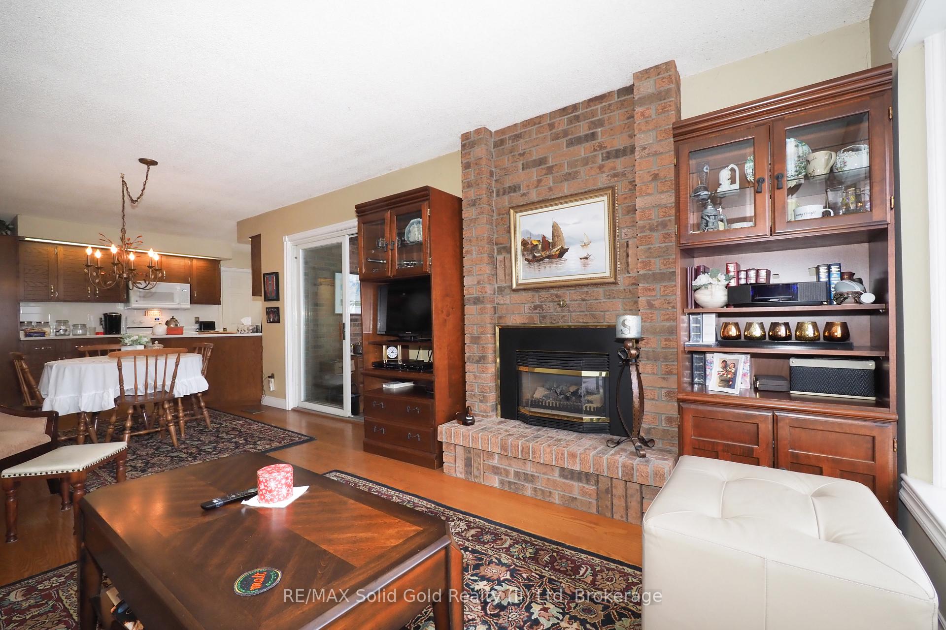 Photo 17 of 310 Roxton Drive, Waterloo — HOMEH