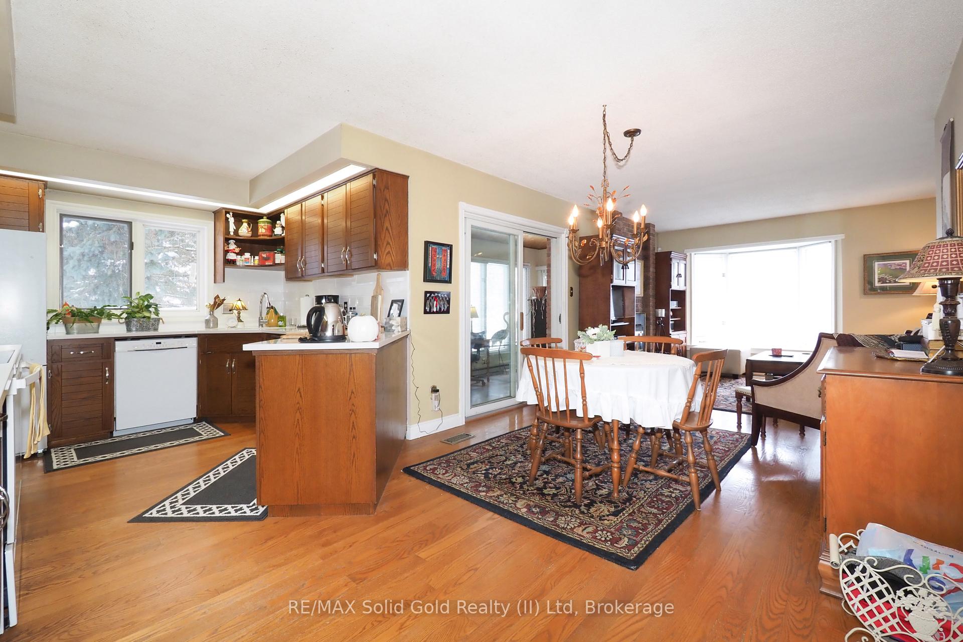Photo 24 of 310 Roxton Drive, Waterloo — HOMEH